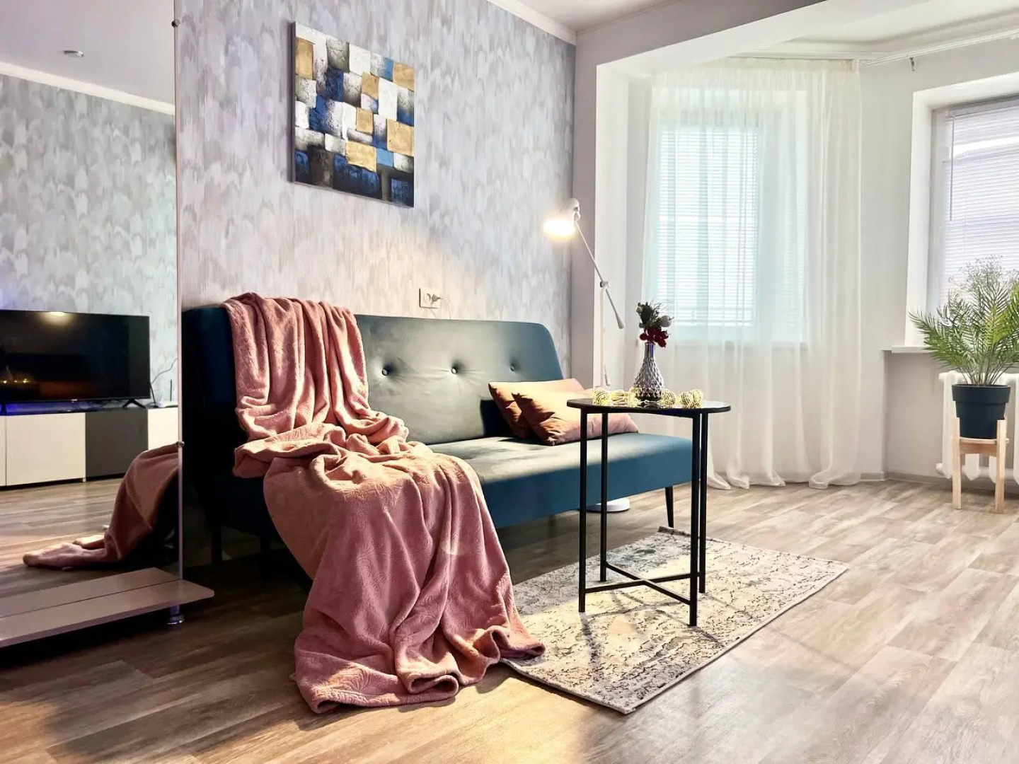 Апартаменты на проспекте Строителей 2