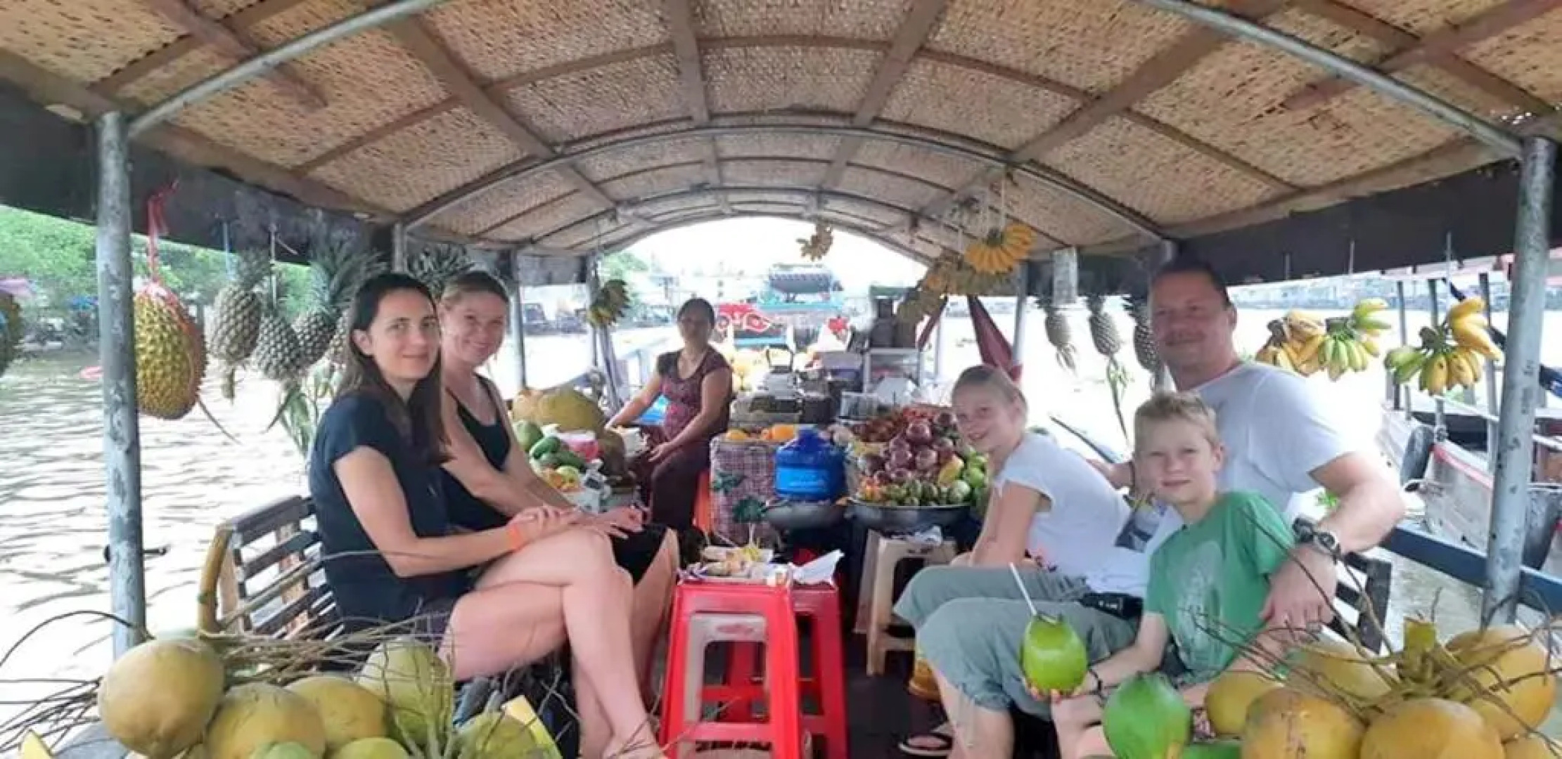 Hà Phan Holiday House