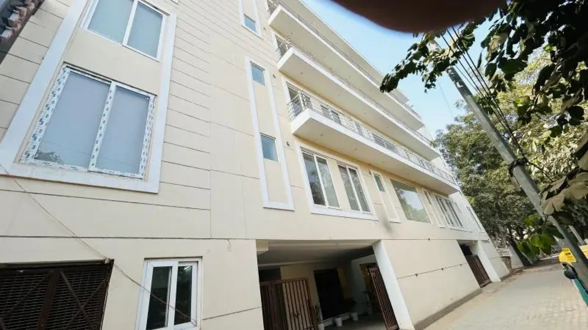 Hotel Amahi Inn Sector 30