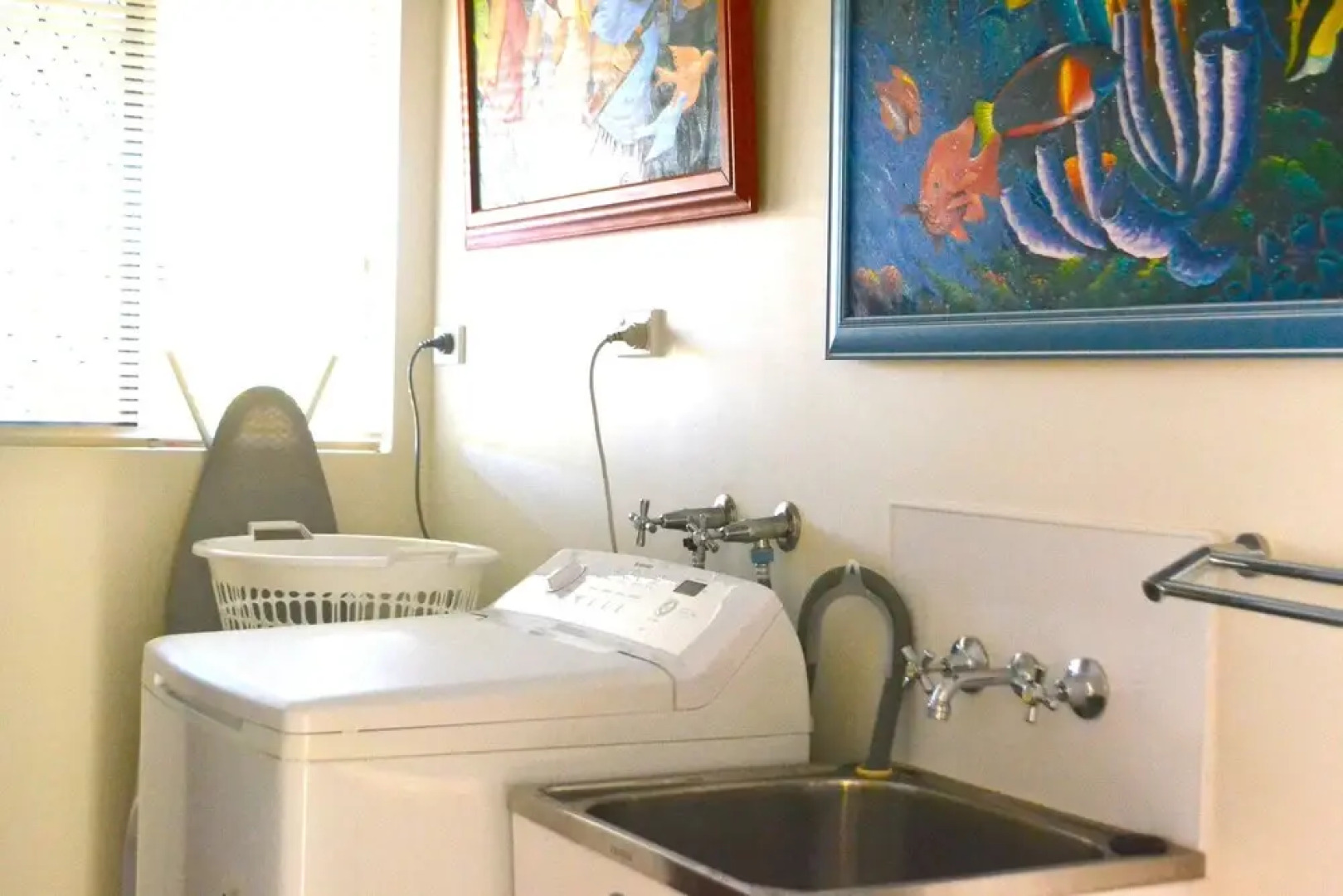 Hinchinbrook Marine Cove Resort