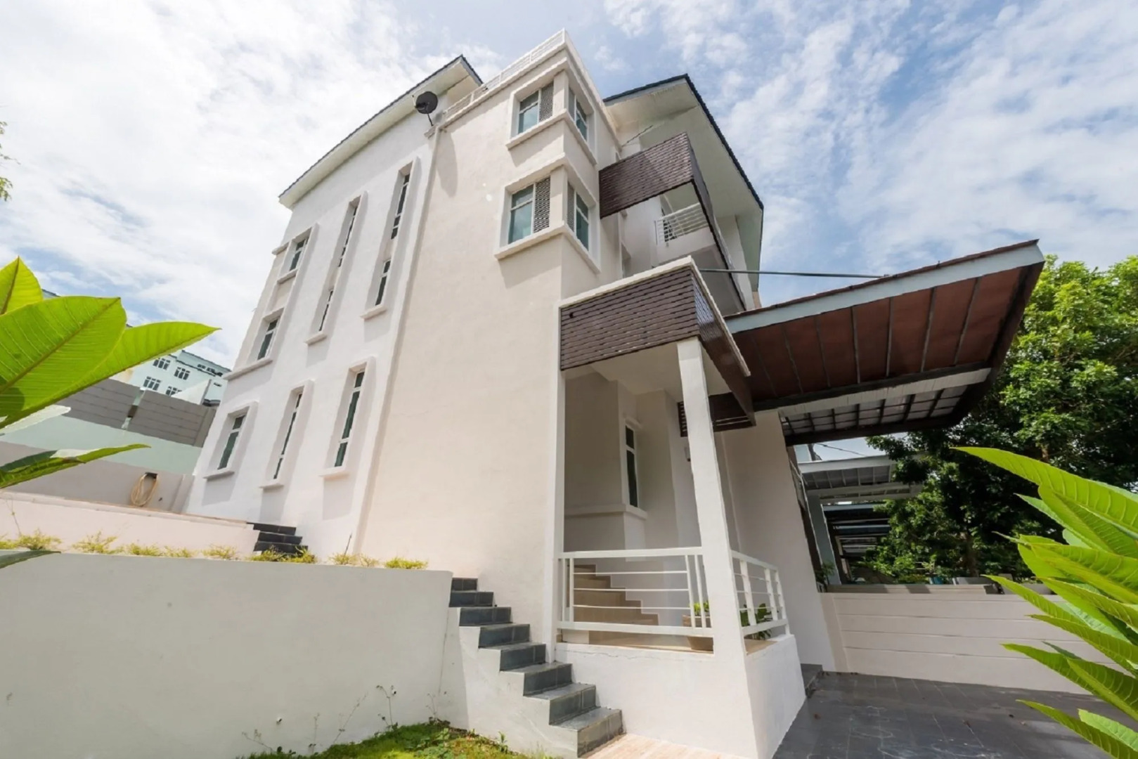 Shamrock Beach Villas