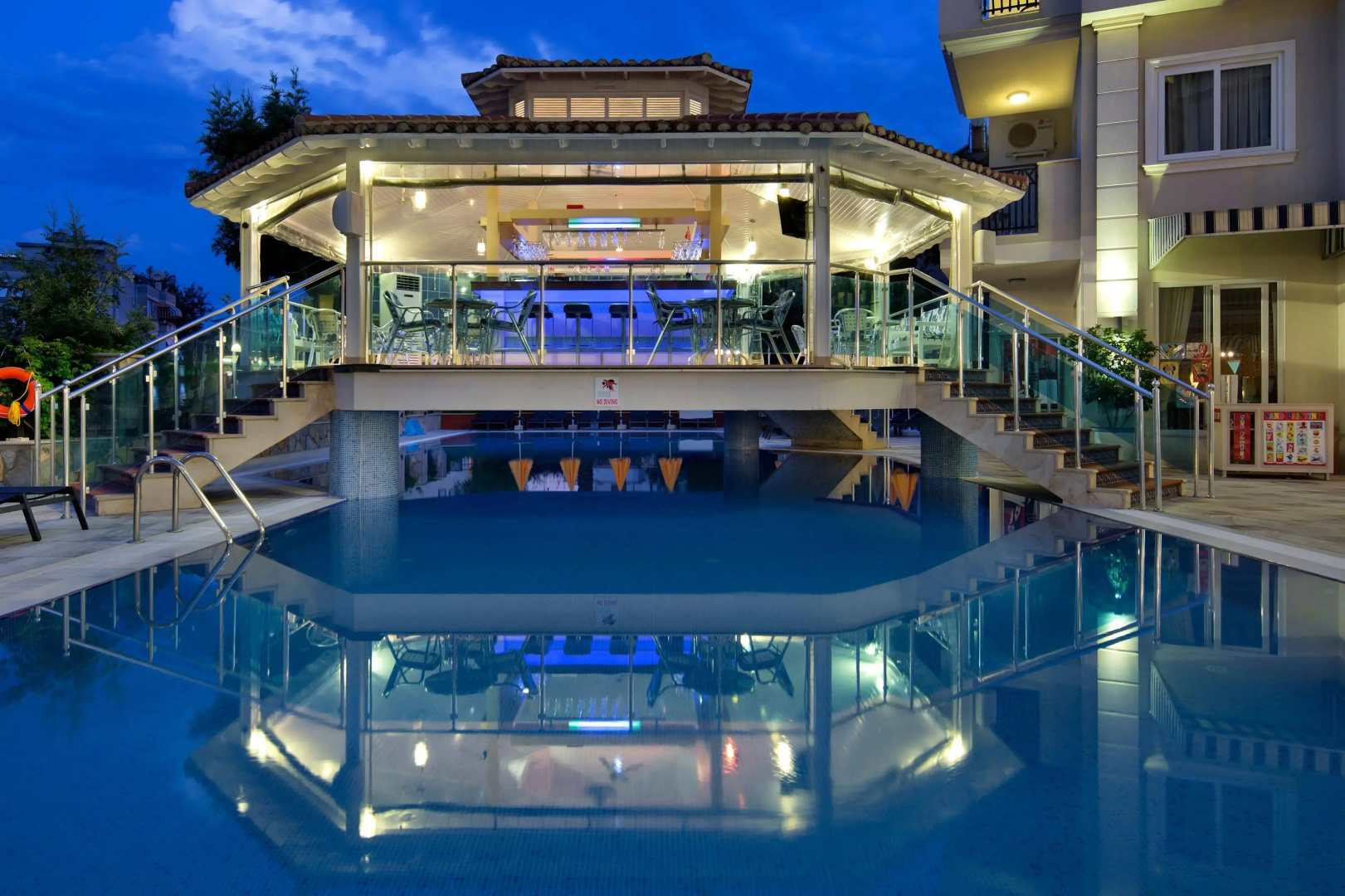 Villa Sunflower Hotel