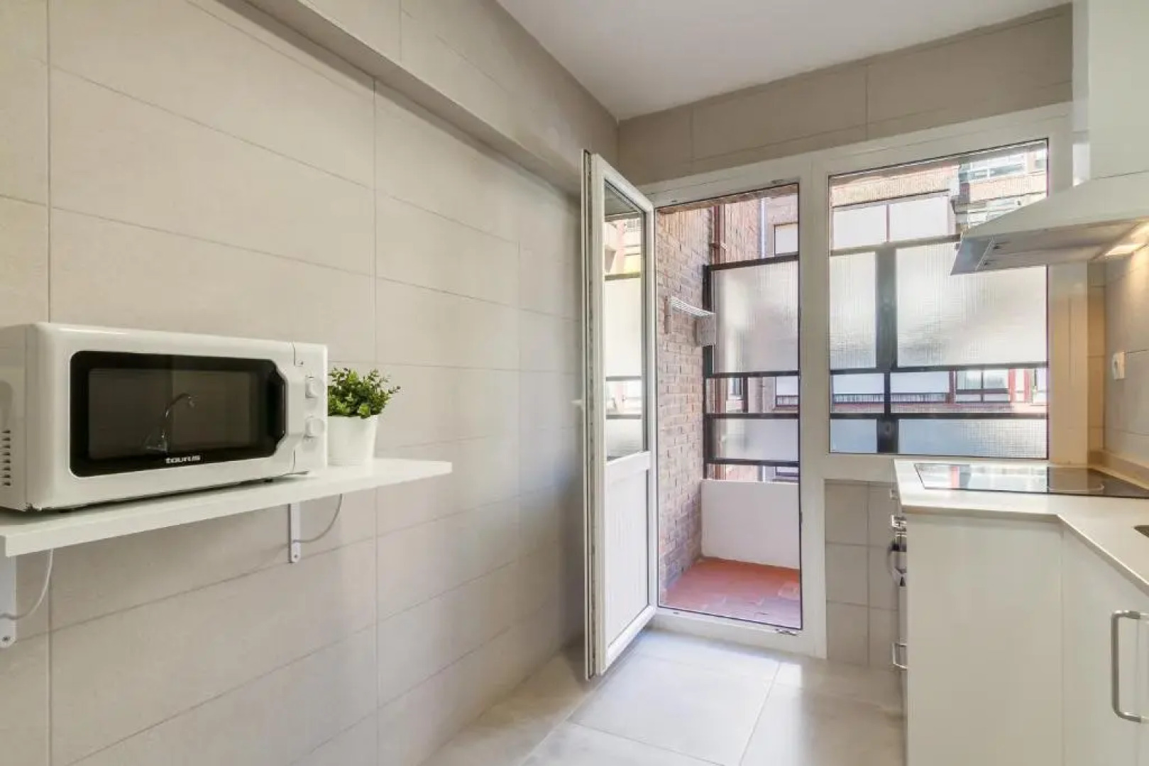 Cómodo y Luminoso a 5 min de la Playa