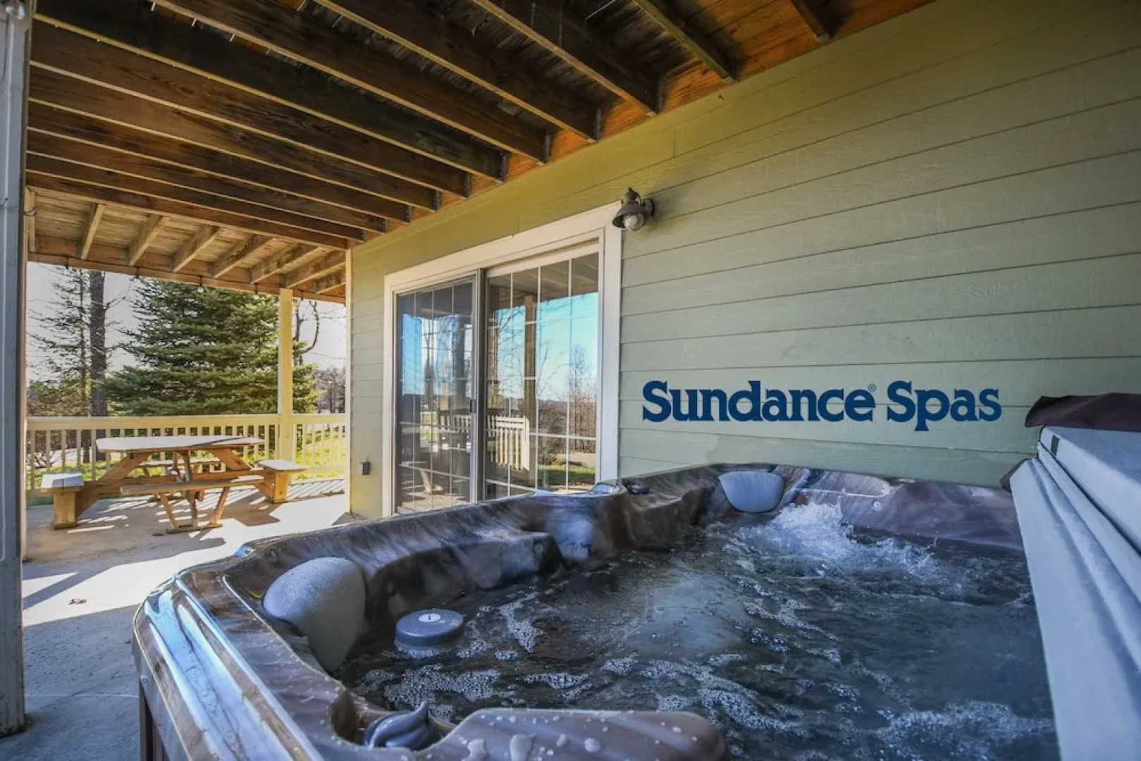 Castle in the Sky 5 Bedroom House