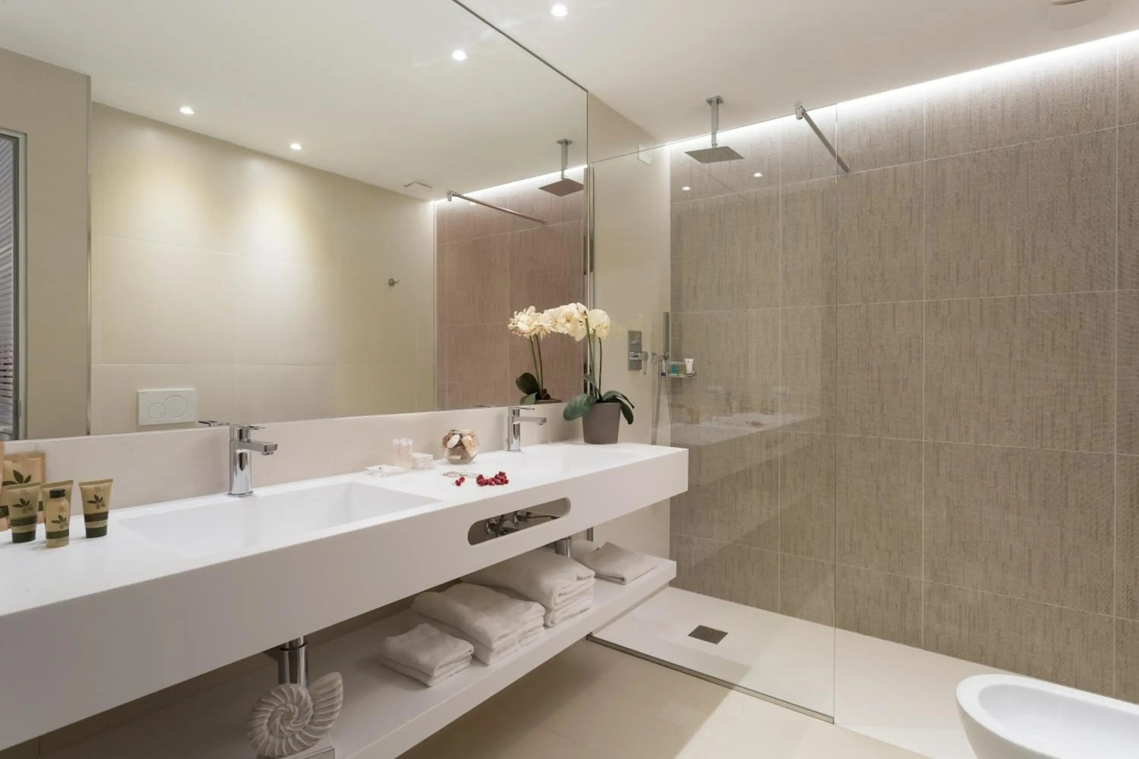 Astoria Suite Hotel