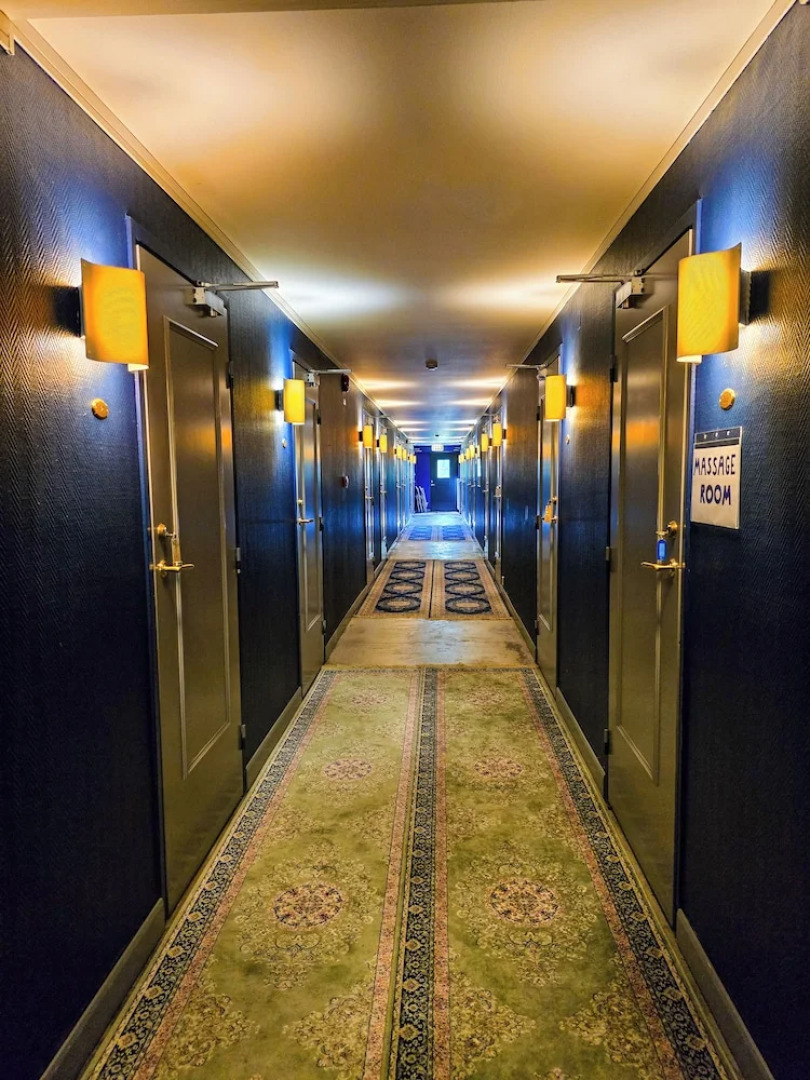 Nature Shelter Hotel