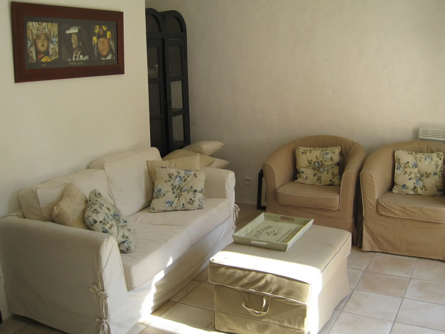 Charming cottage on estate (1880) with pool at the foot of the Pyrenees