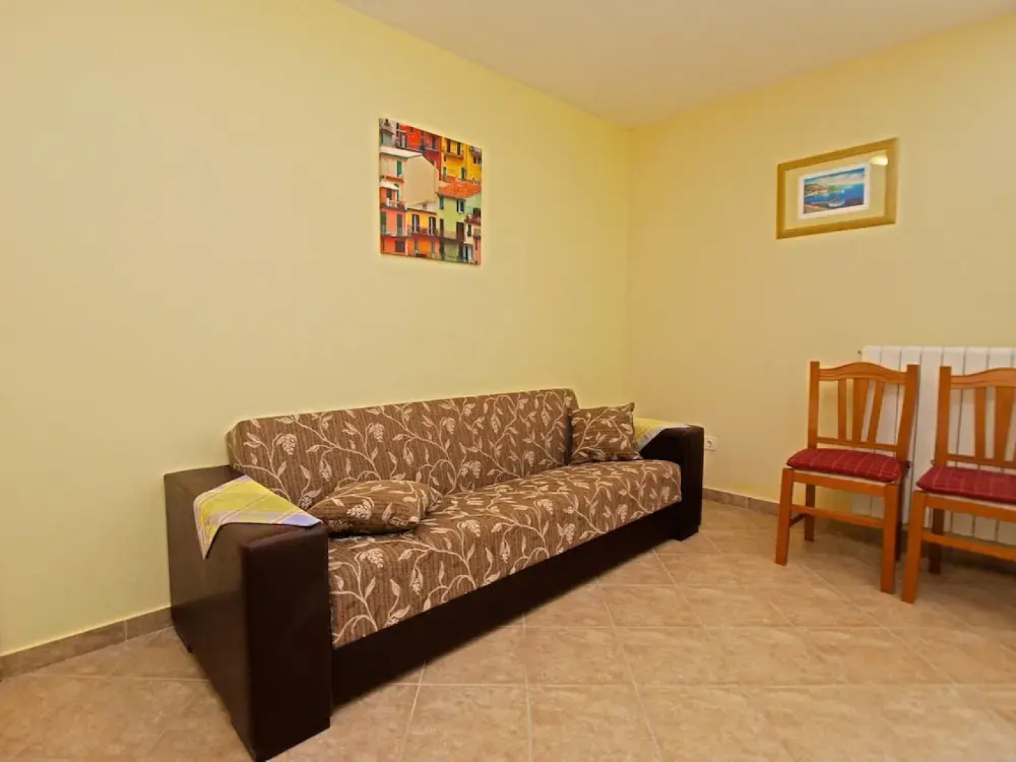 Apartment 1094
