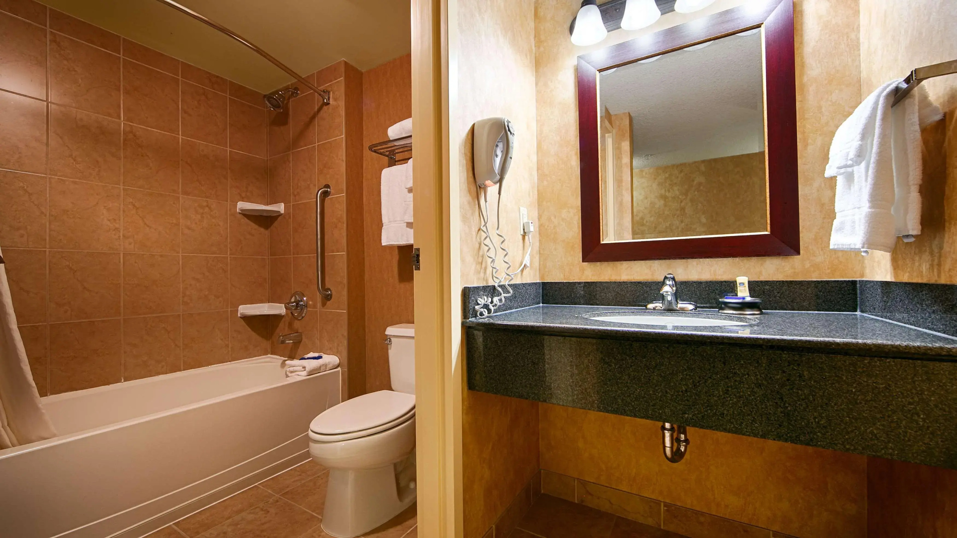 Best Western Plus Muskoka Inn
