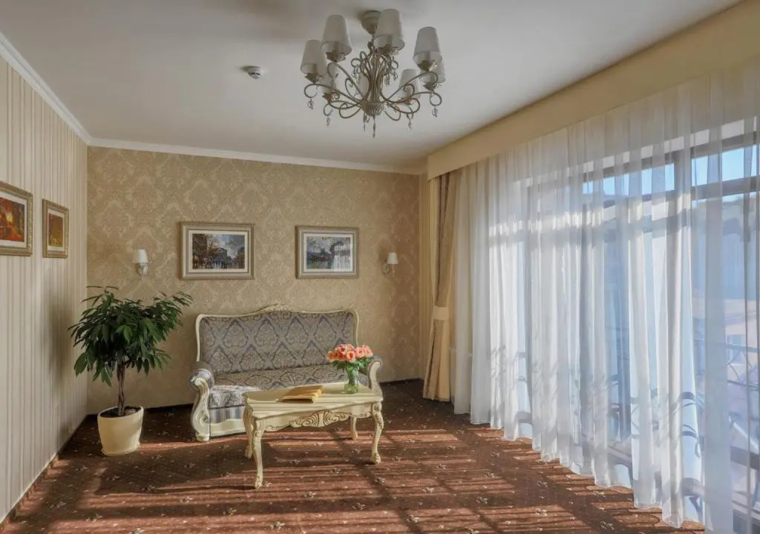 Отель Fenix Town