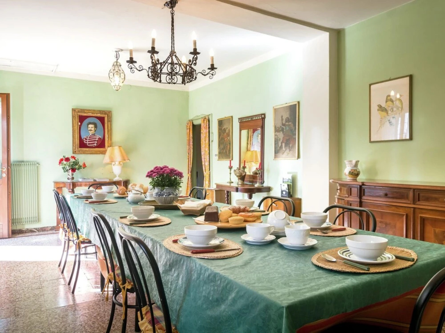 Luxurious Mansion in Crespignaga With Swimming Pool