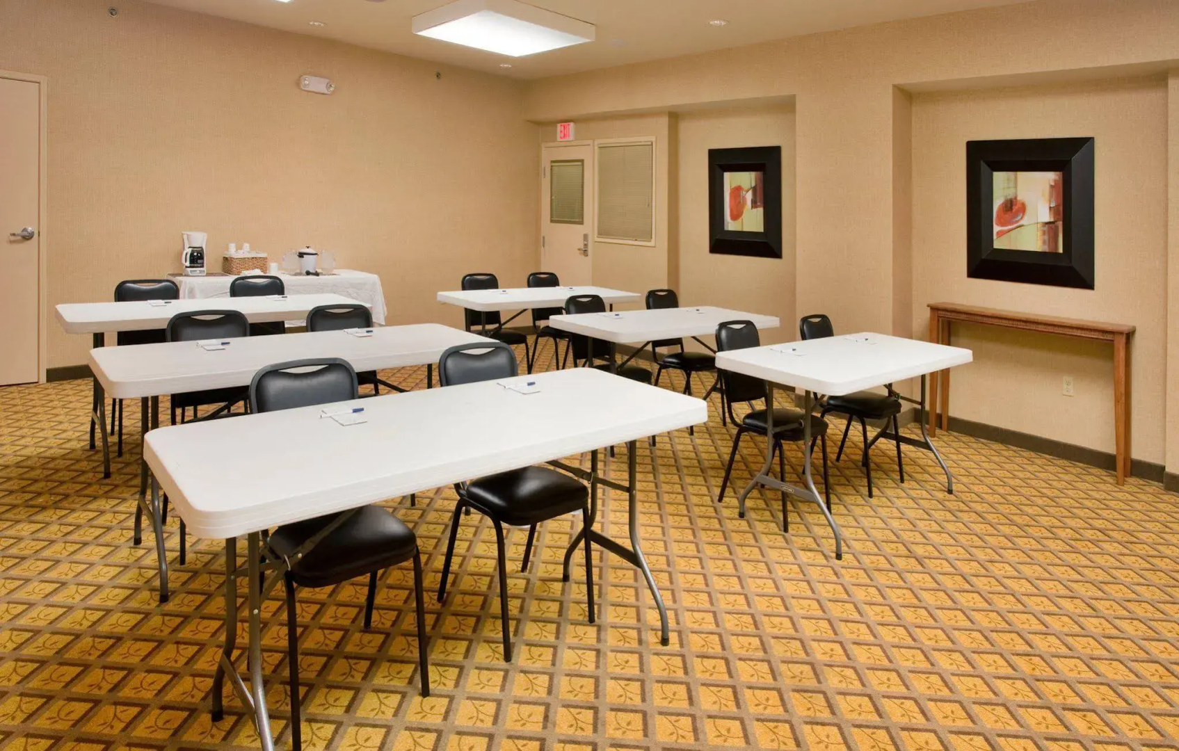 Candlewood Suites Springfield by IHG