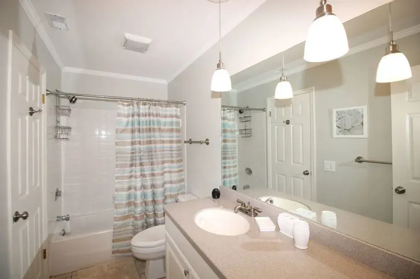 31 Springwood Villa 2 Br villa by RedAwning