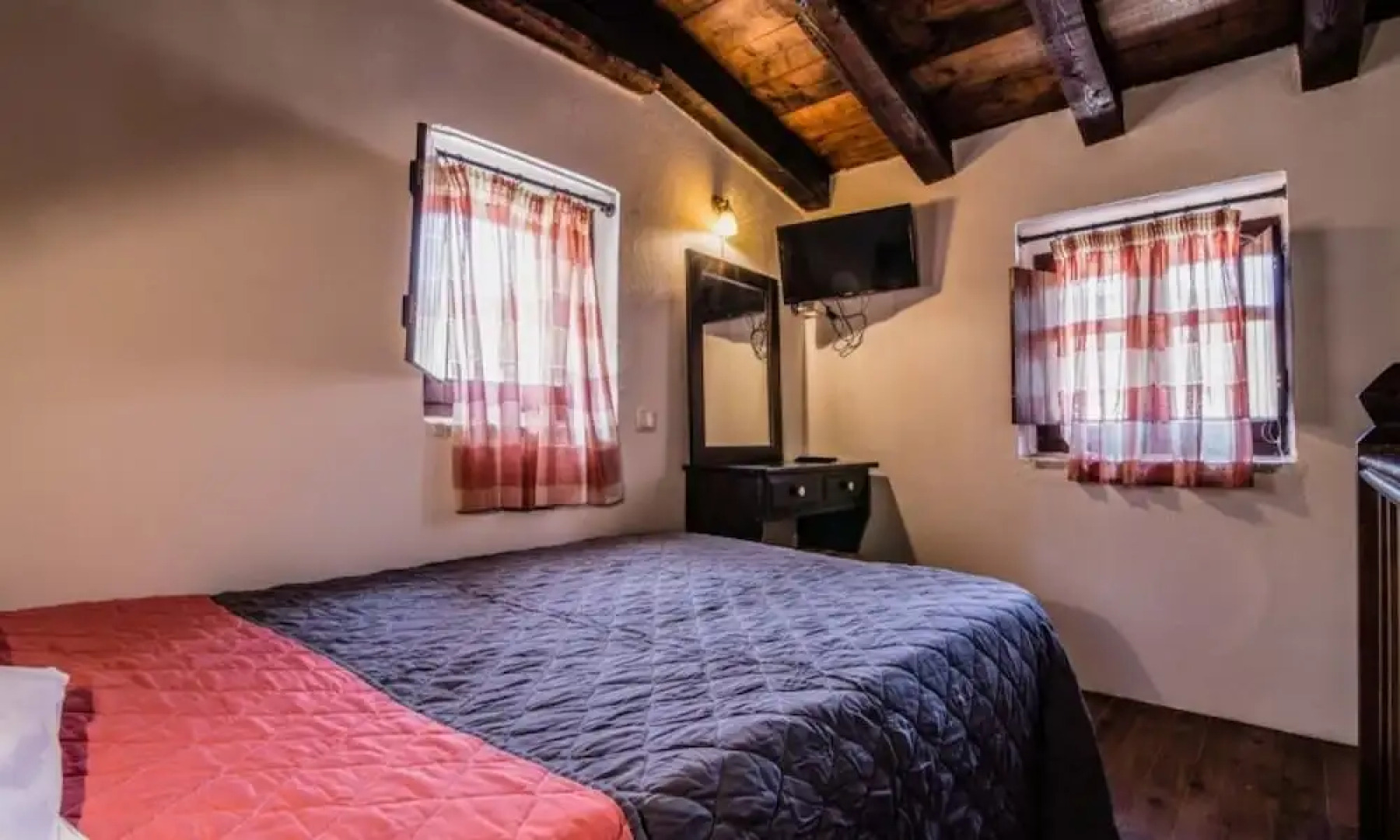 Psamathous Guest House