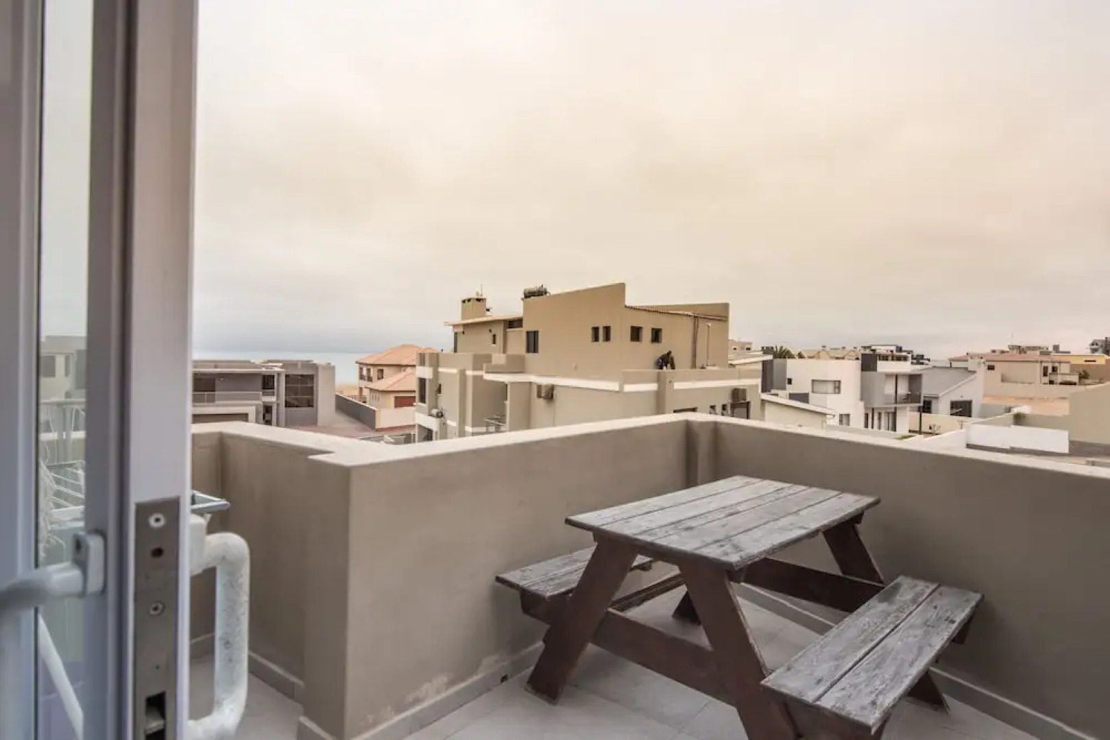 Long Beach Self-Catering