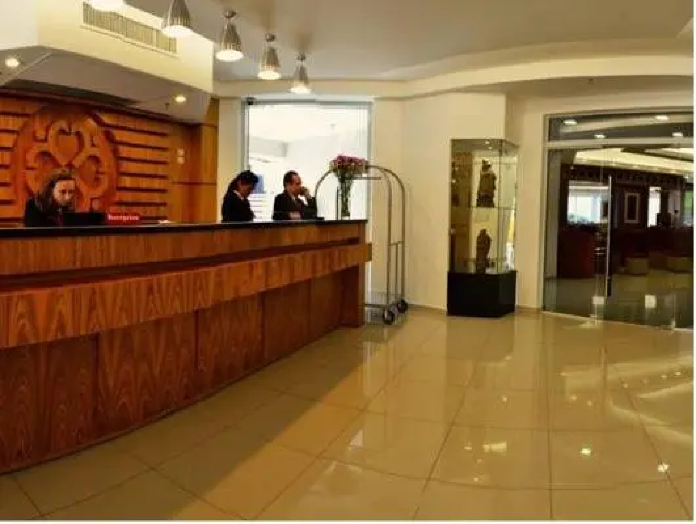 De la Trinidad Hotel