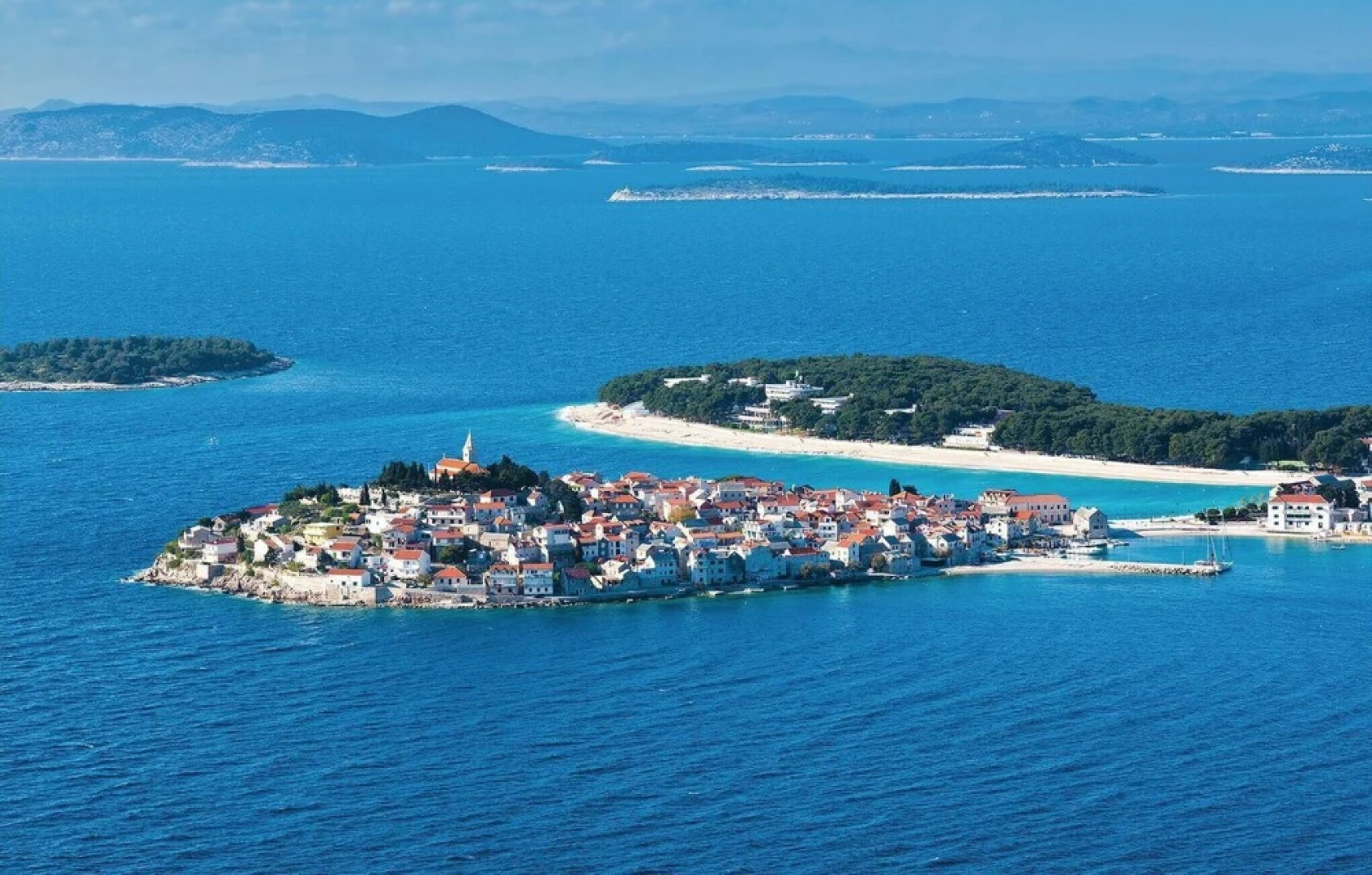 Nice Home in Primosten With Outdoor Swimming Pool, Wifi and 4 Bedrooms