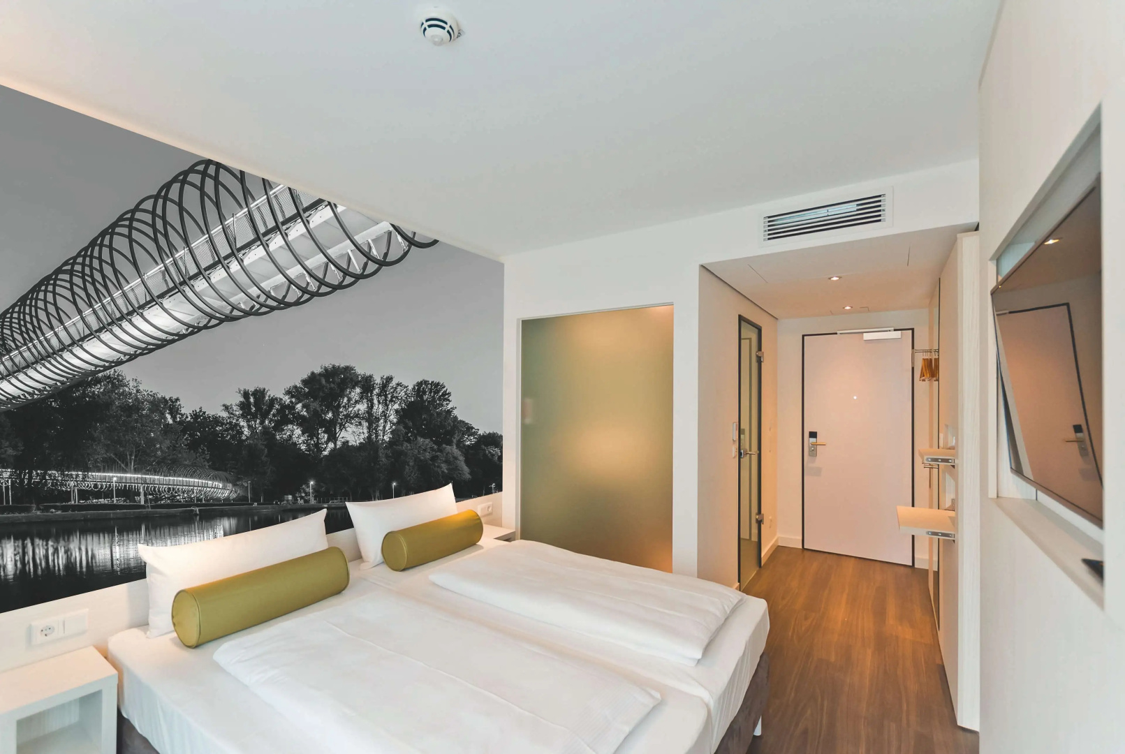 Super 8 By Wyndham Oberhausen
