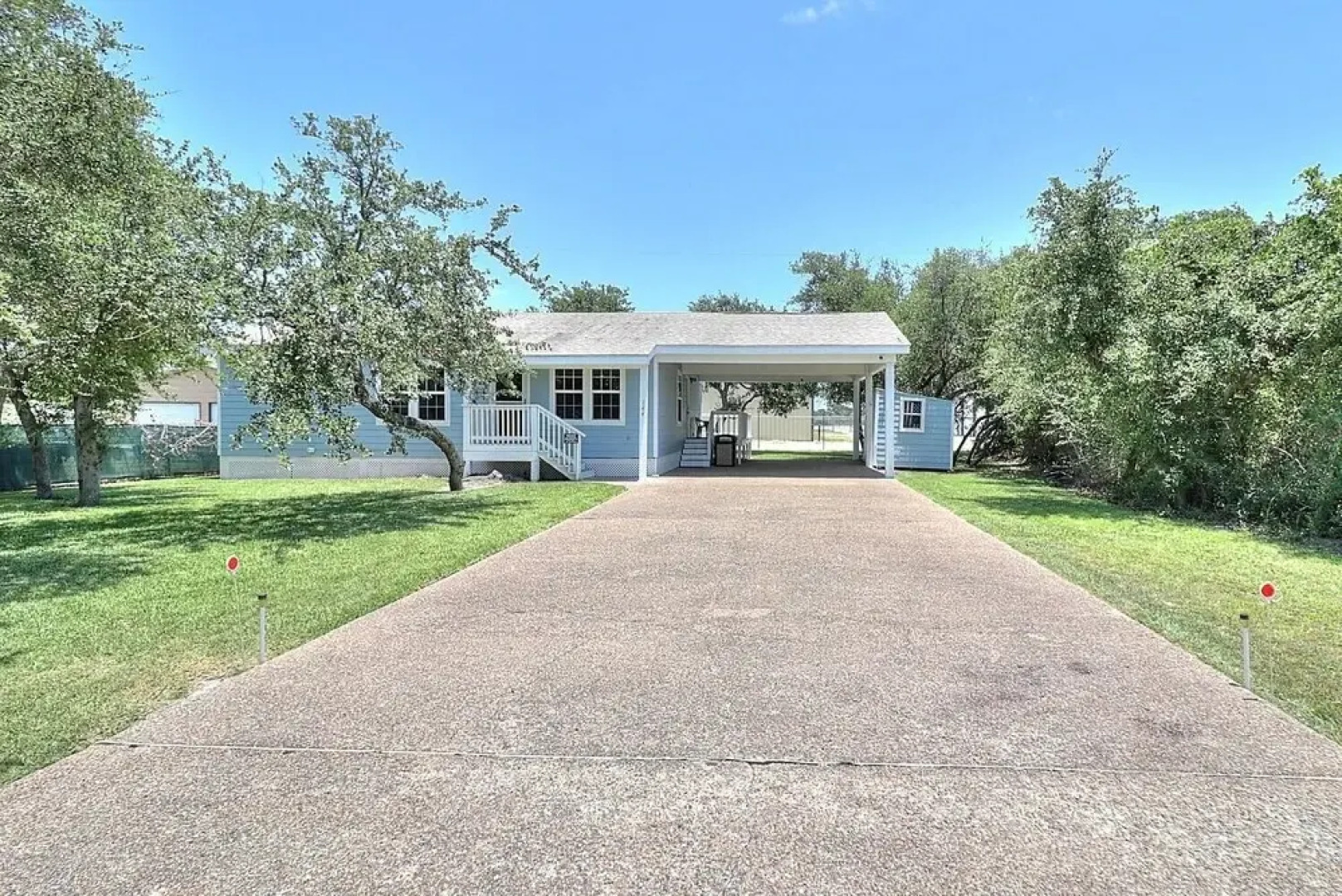 Seashell Memories 2 Bedroom Home by RedAwning