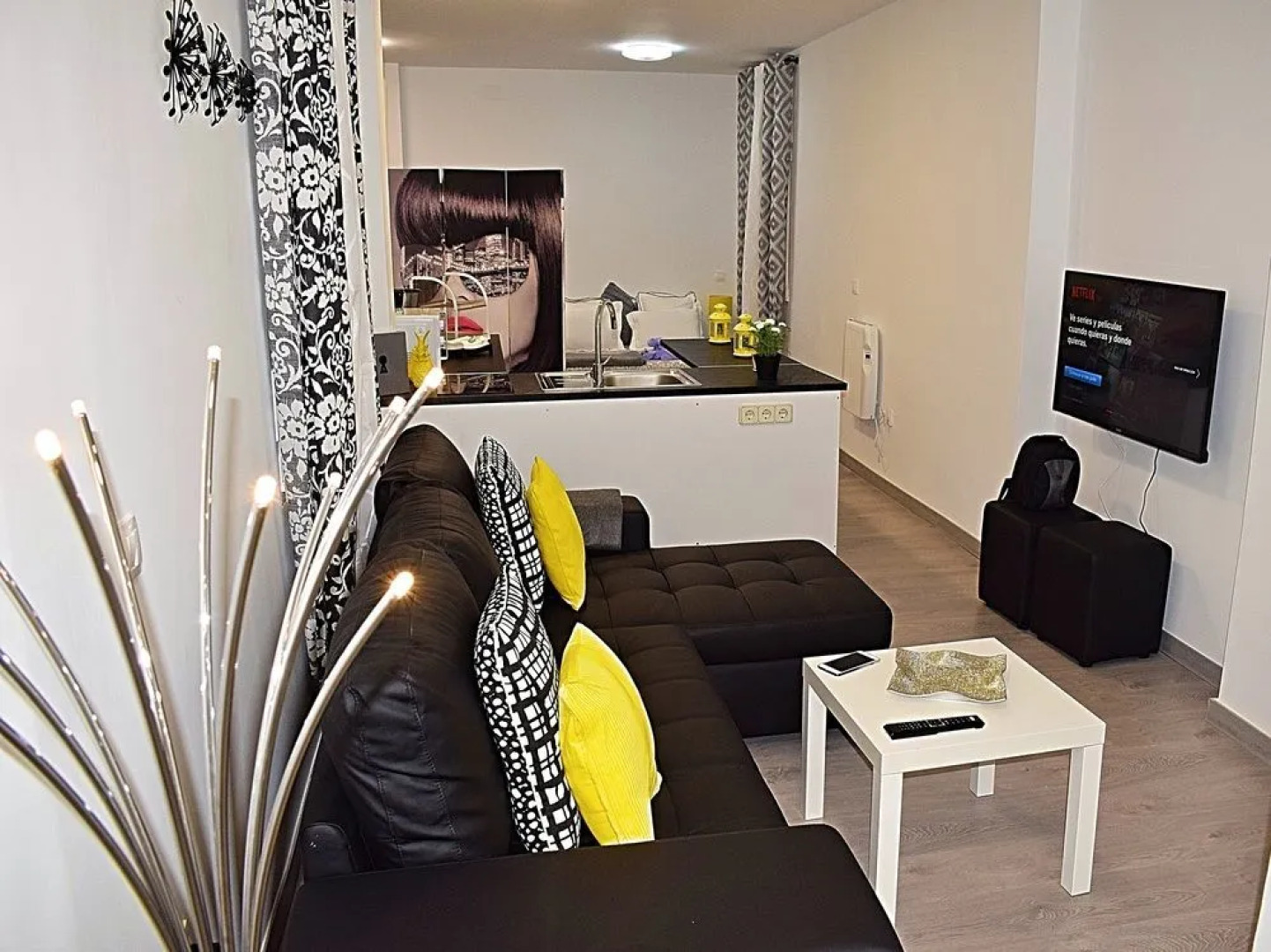 Bravo Murillo Apartment Center