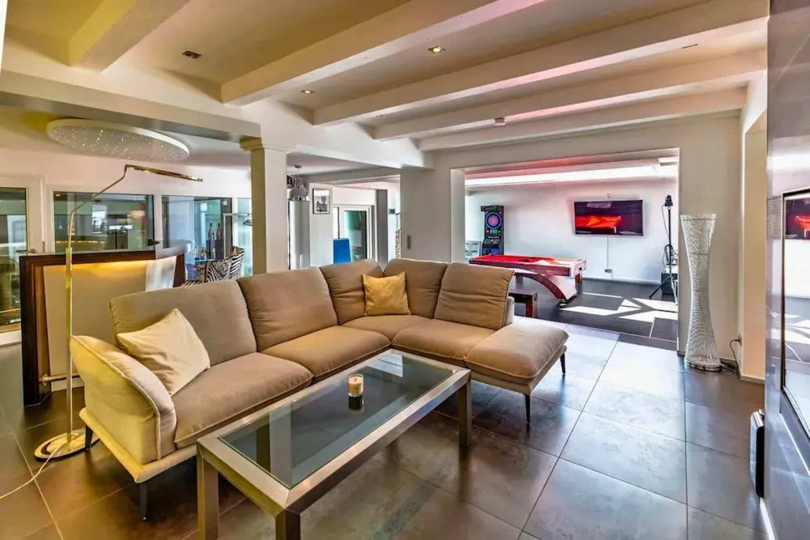 Apartment With Bar, Recreation Room in Kastellaun