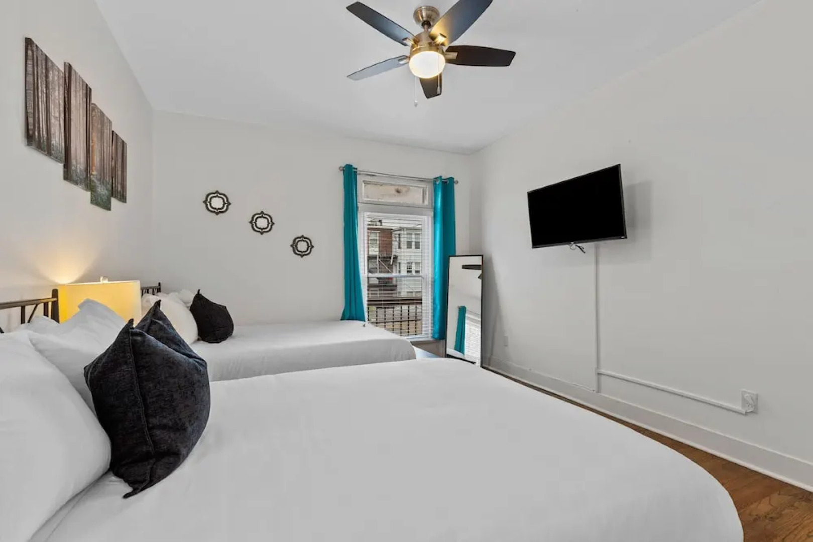 Expansive Downtown Home | JZ Vacation Rentals