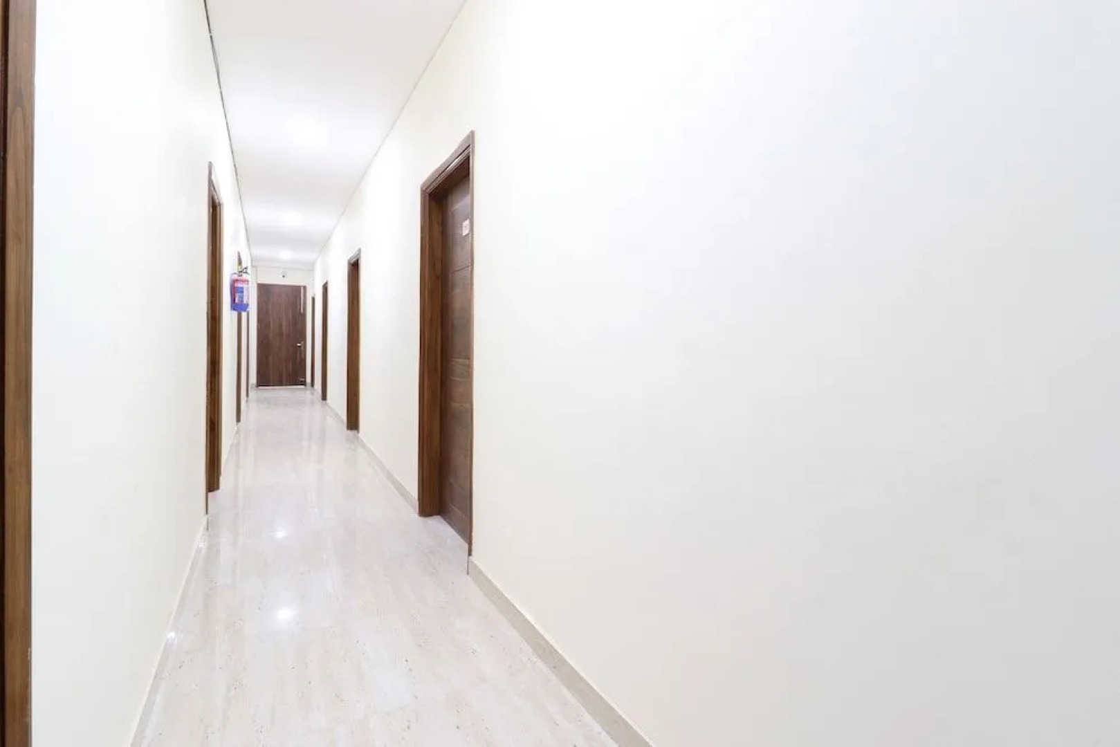 OYO 46761 Hotel Royal King Deluxe