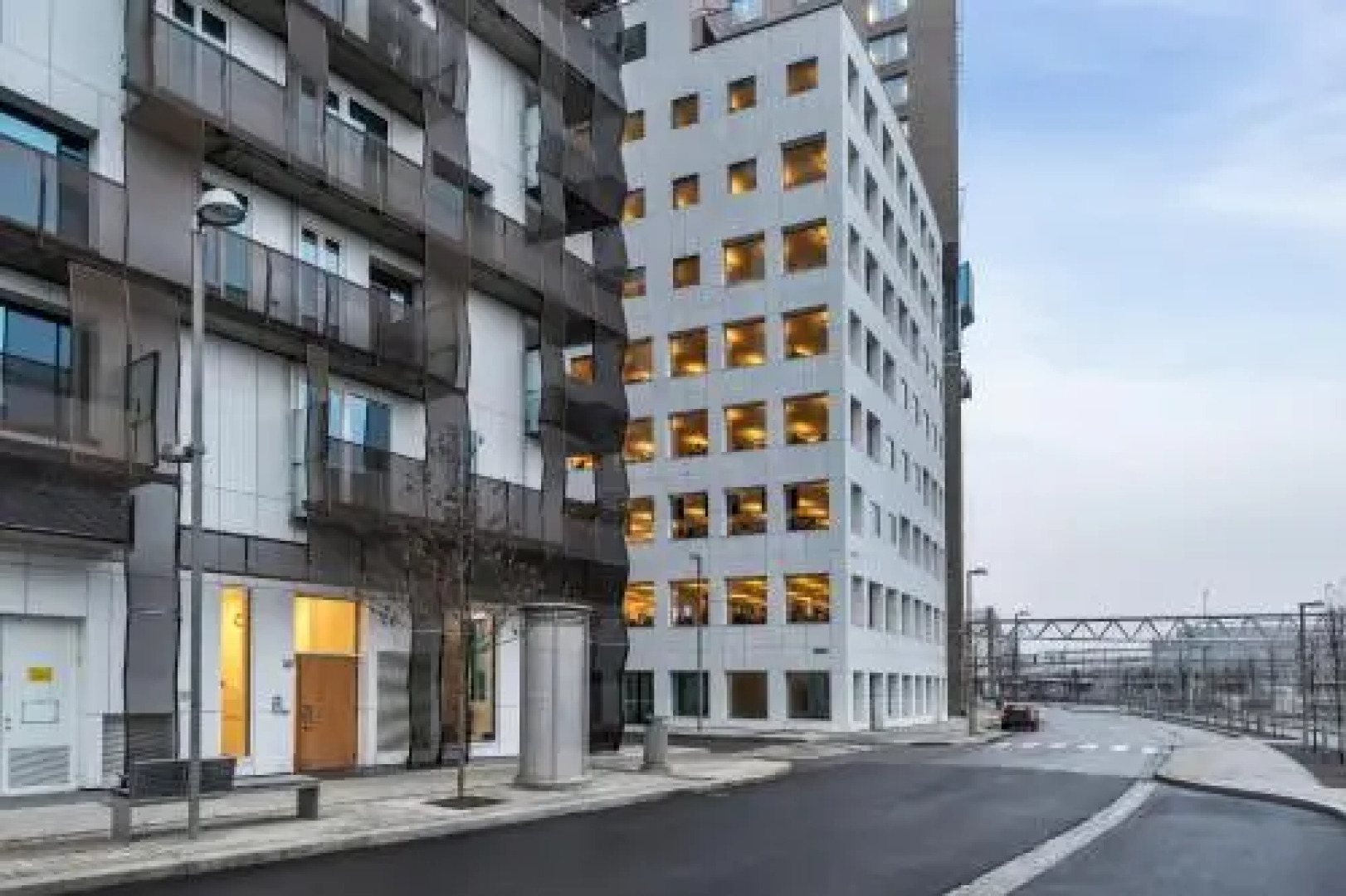 Wright Apartments - Barcode