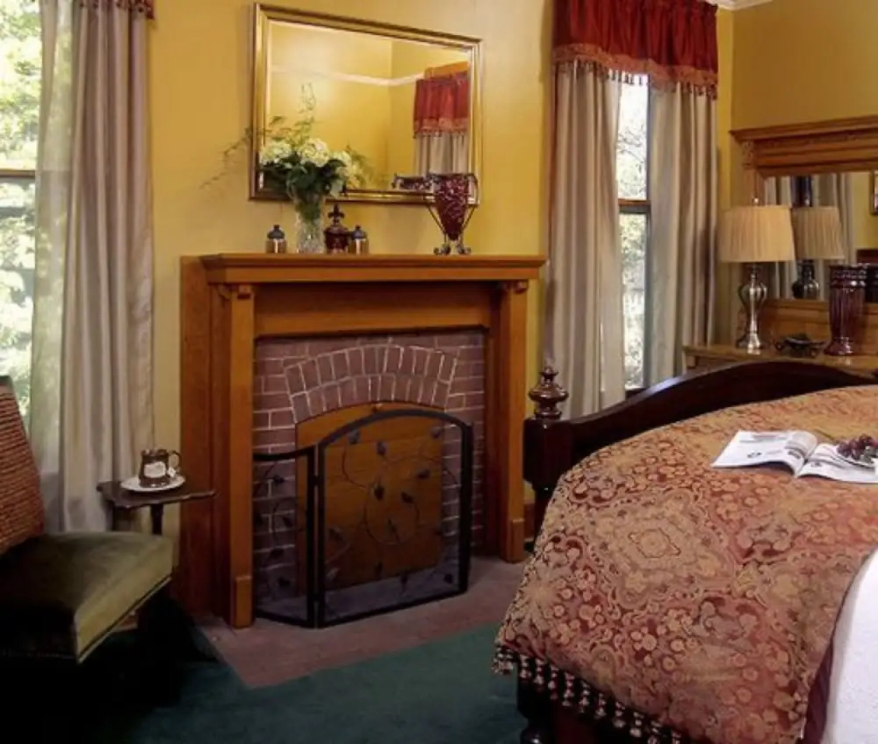 Heartstone Inn B&B & Cottages