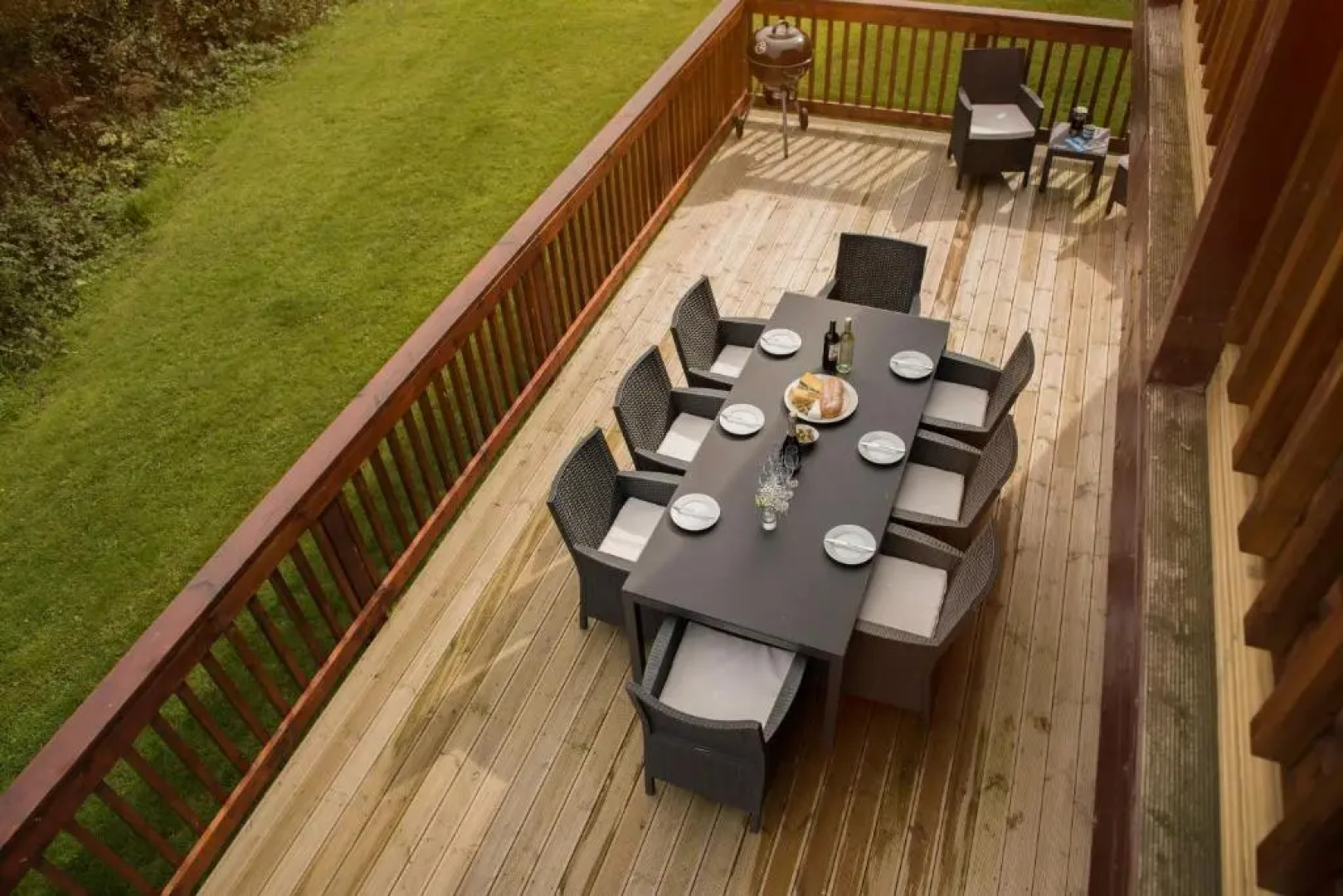 Swallow Lodge with Hot Tub, dogs welcome sleeps 8, Great resort Facilities