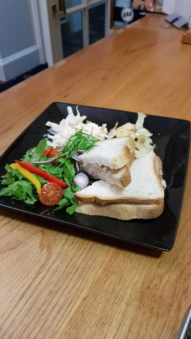 George and Abbotsford Hotel