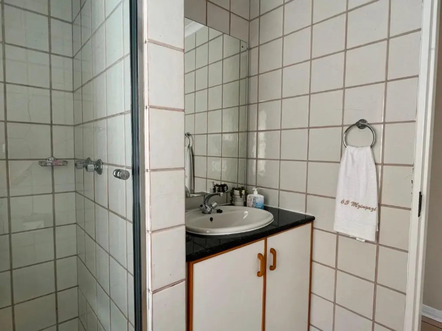 Waterfront 2 Bedroom Apartment