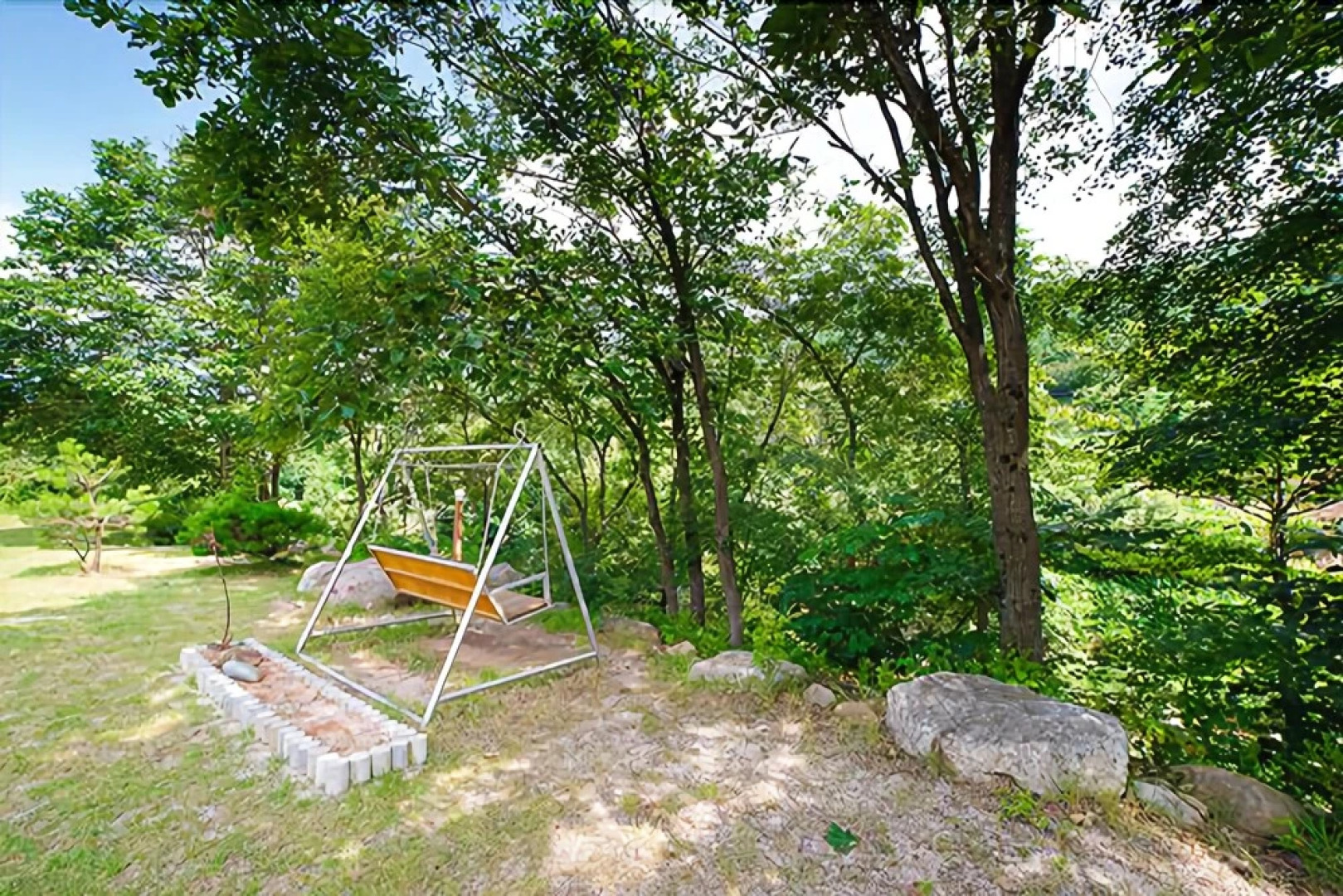 Danyang Countryside Path in Forest Pension
