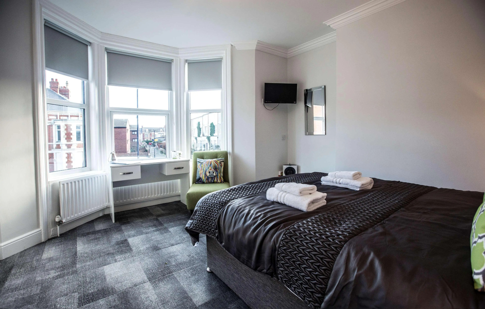 Hotel 52; Sure Hotel Collection by Best Western