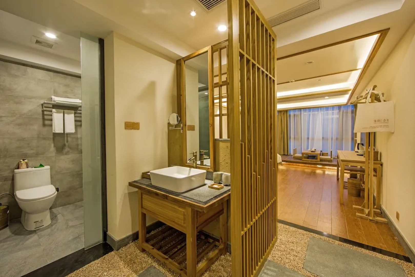 Wuyishan Old Street Hill Lodge