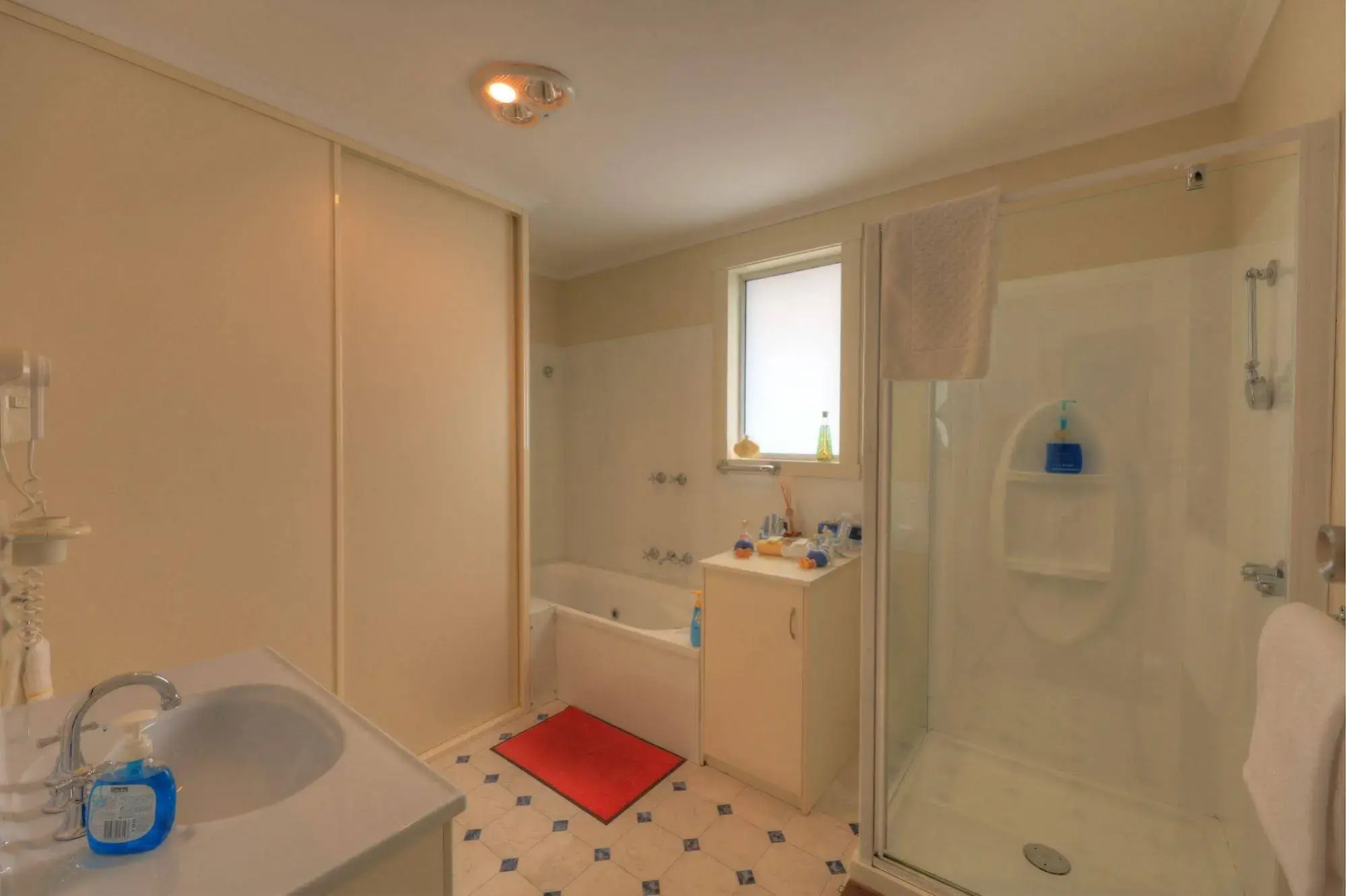 Sails on Port Sorell