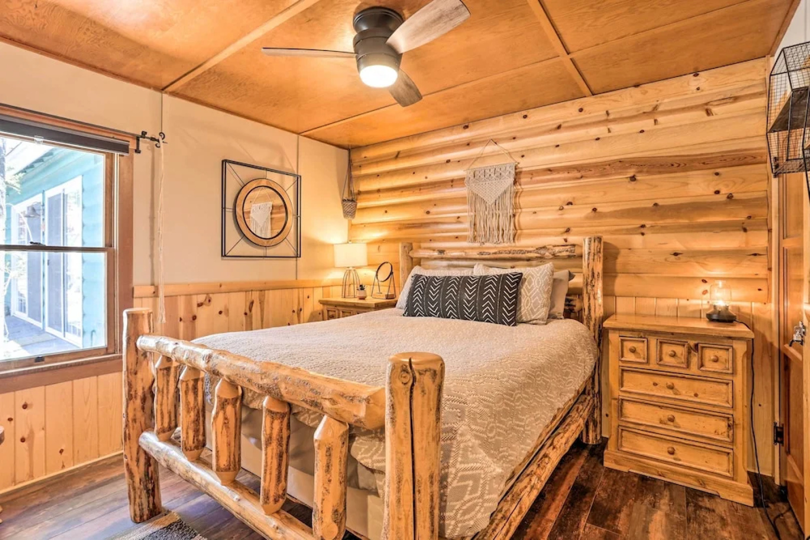 Curly Cabin - 1964 by Big Bear Vacations