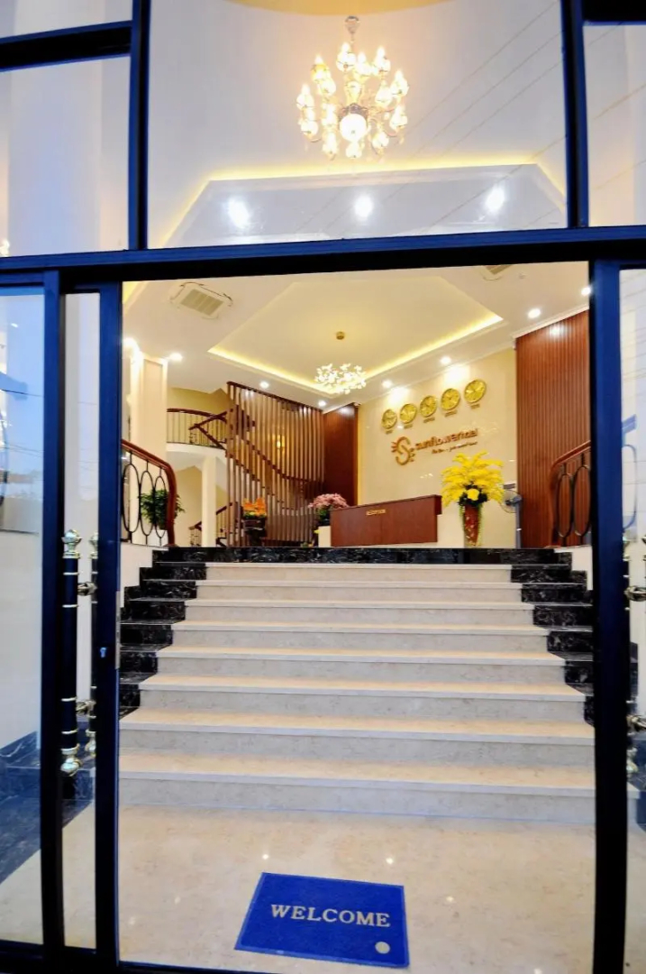 Sunflower Hotel