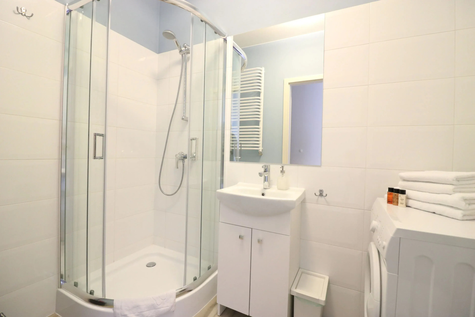 Good Time Apartments-Old Town Residence