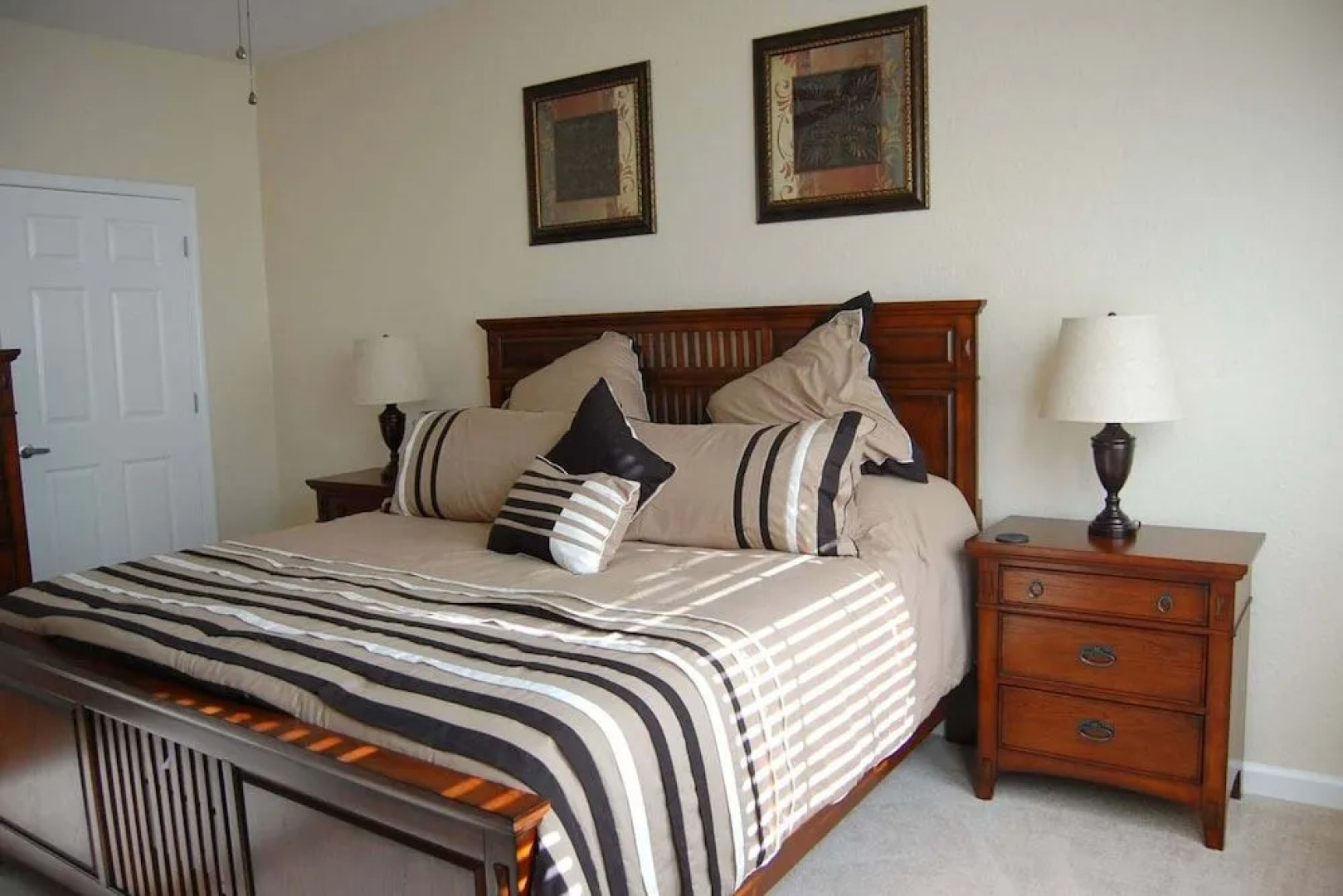 Luxury Poolview Penthouse