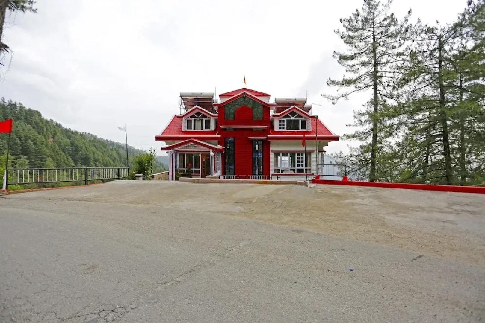 OYO 4479 Hotel Rock Heaven