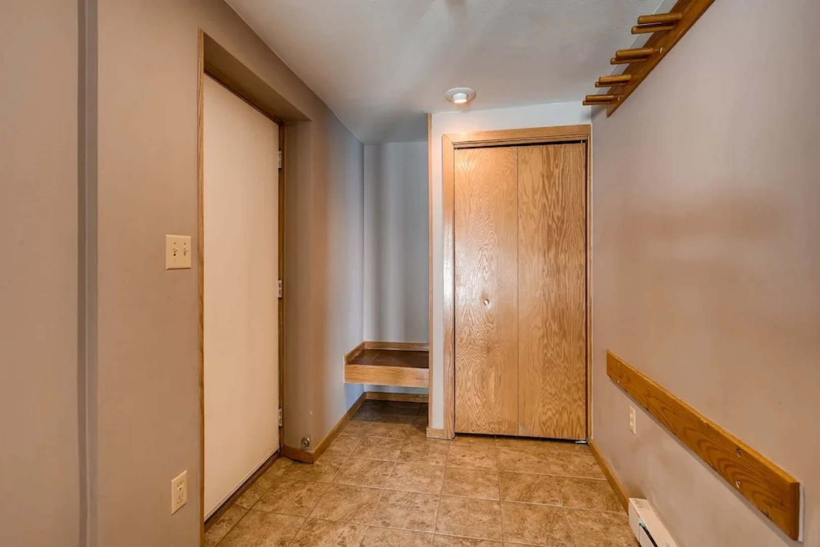 Updated 1 Br - Ski-in/ski-out Access 1 Bedroom Condo - No Cleaning Fee! by RedAwning