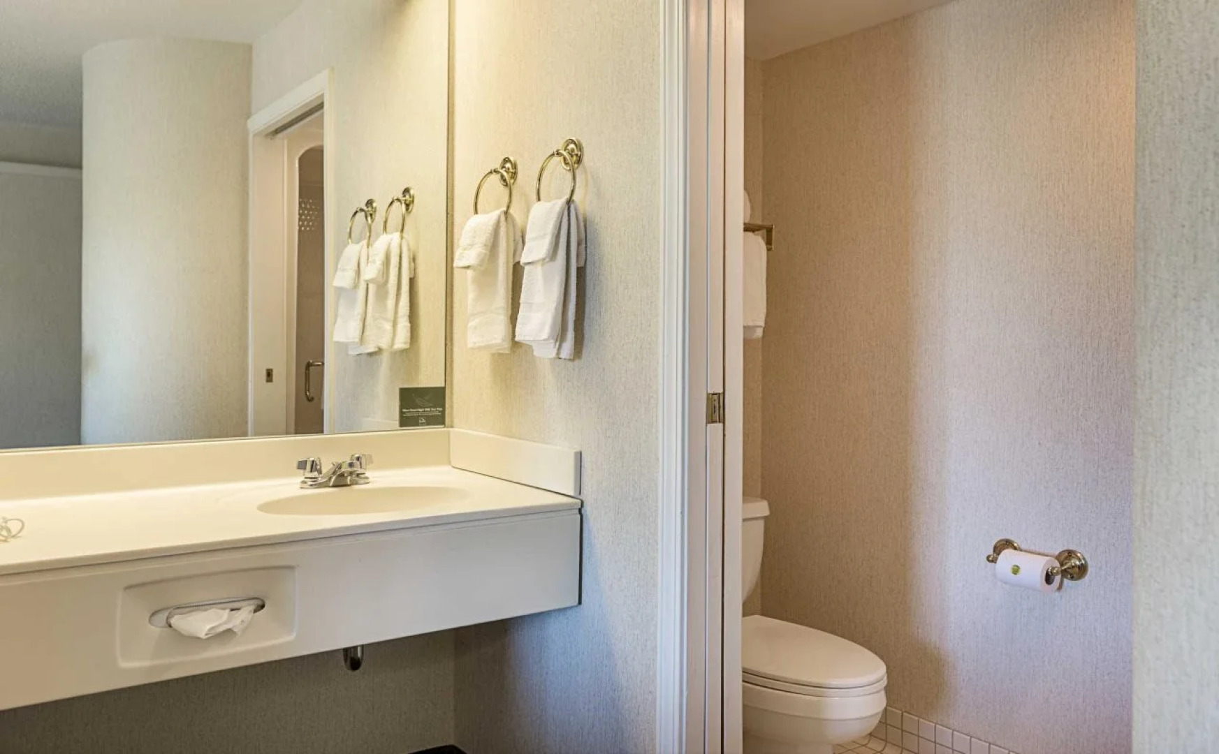 Sleep Inn & Suites Bay View Acme - Travers City