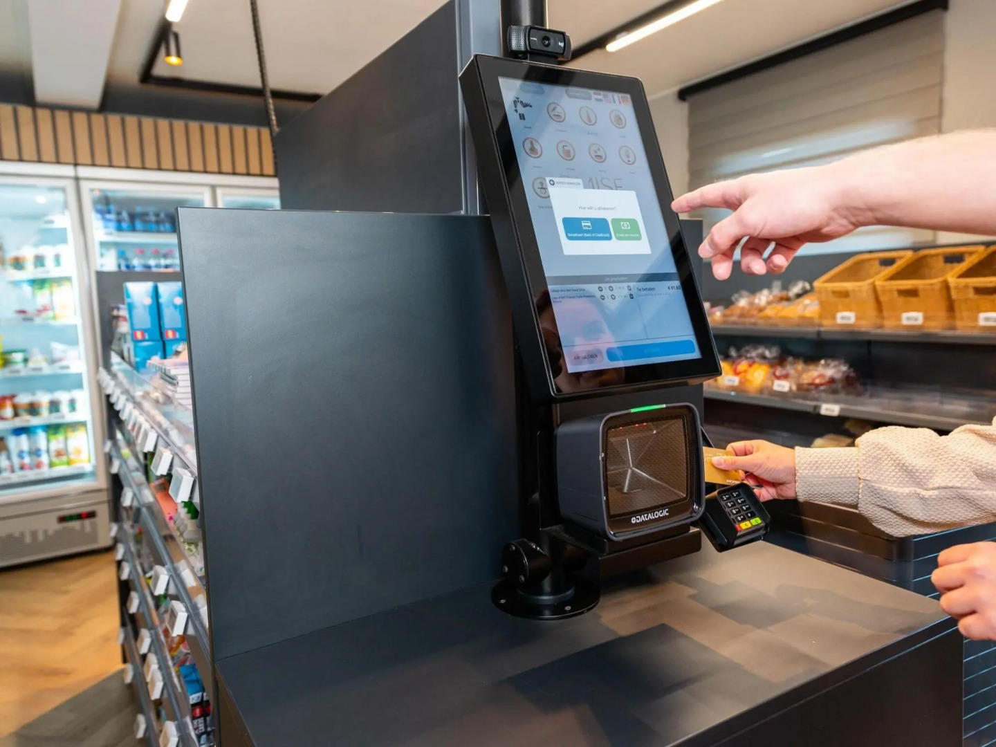 Wooden Lodge Near Three National Parks