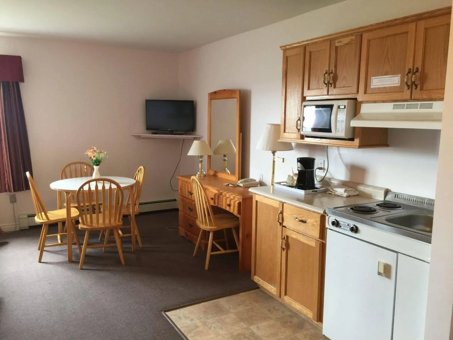 Sherwood Inn and Motel