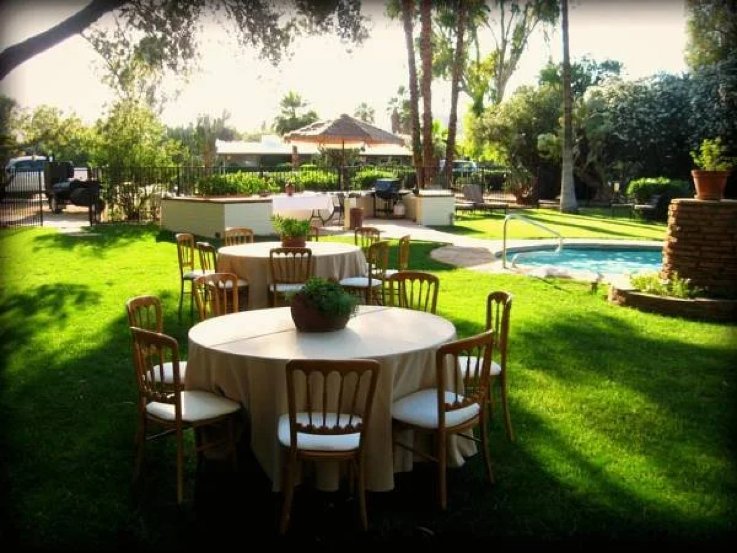 SmokeTree Resort and Bungalows
