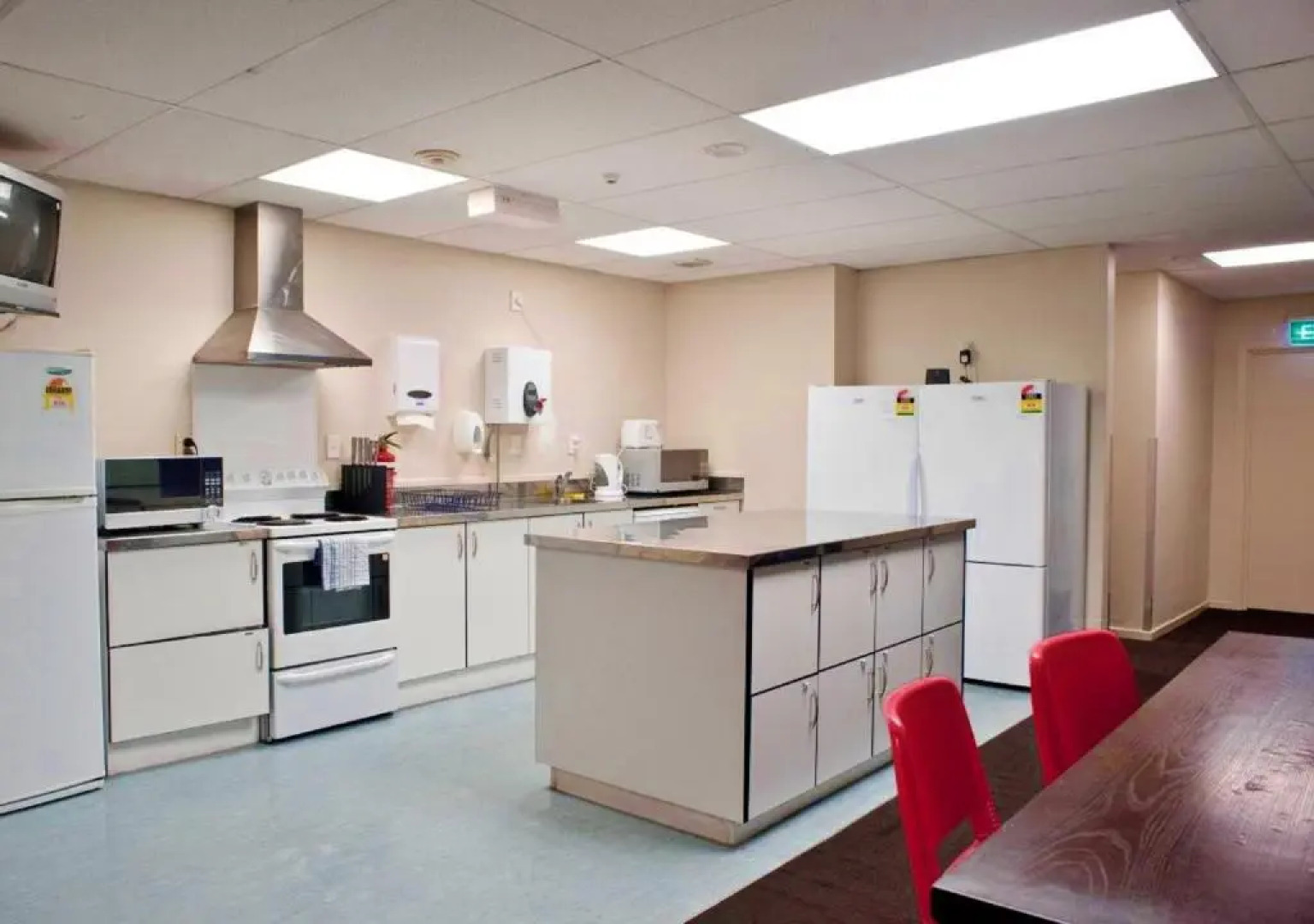 Trek Global Backpackers