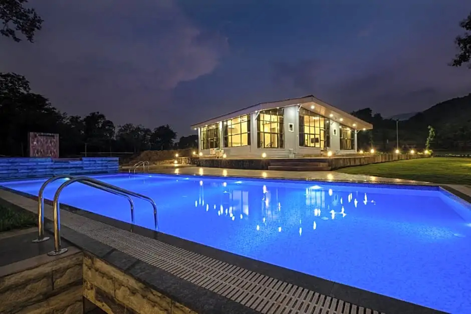 HillRock Resort & Villas, Karjat