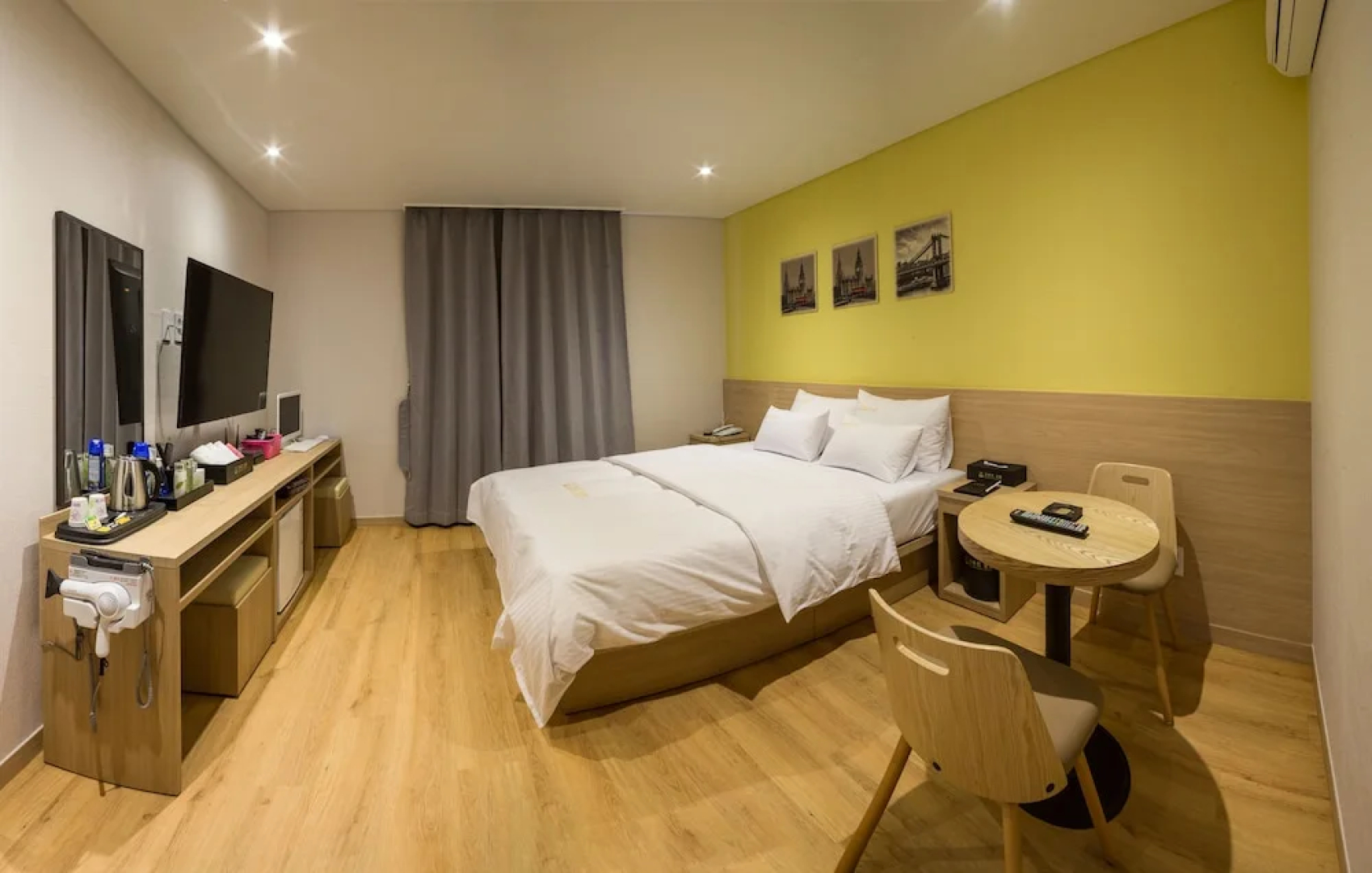 Cruise Hotel