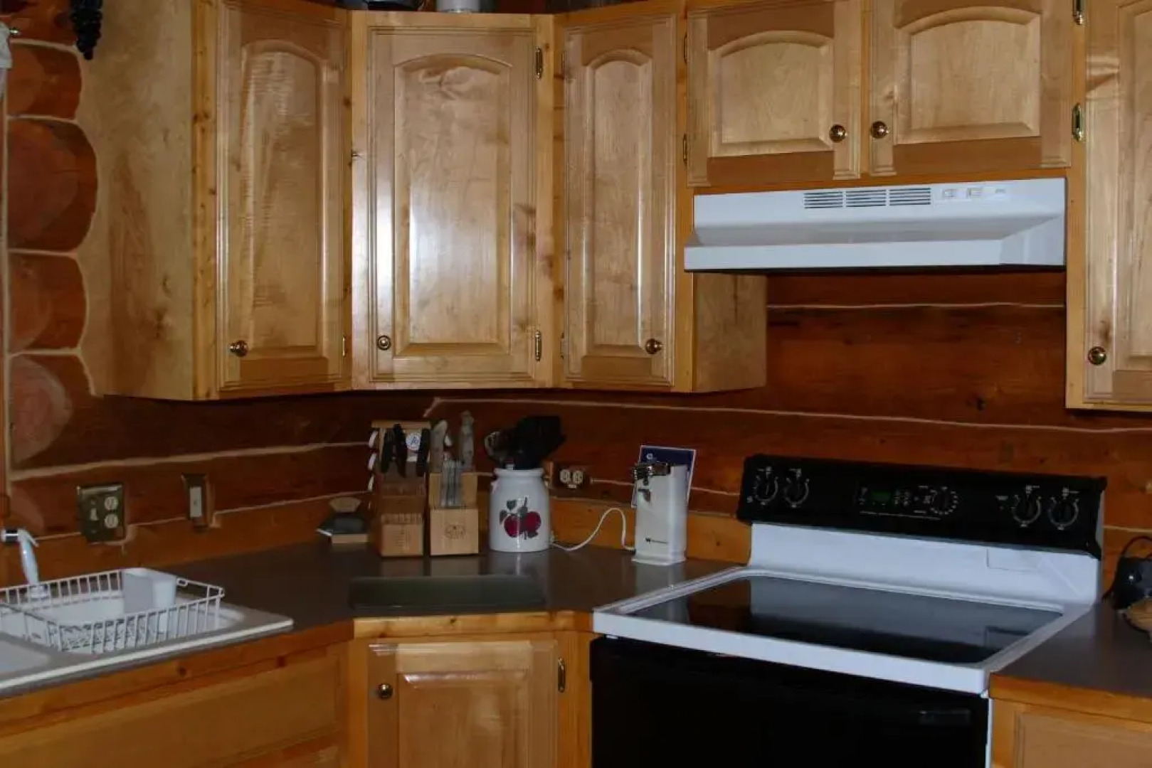 Wise Old Hunter Lodge